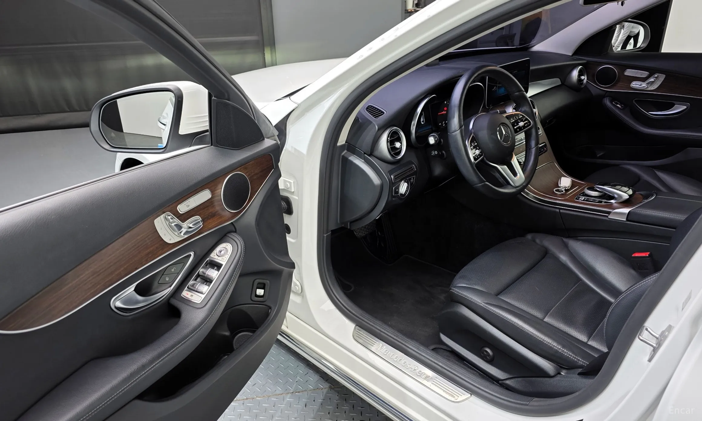 Mercedes Benz C-Class W205 превью 10