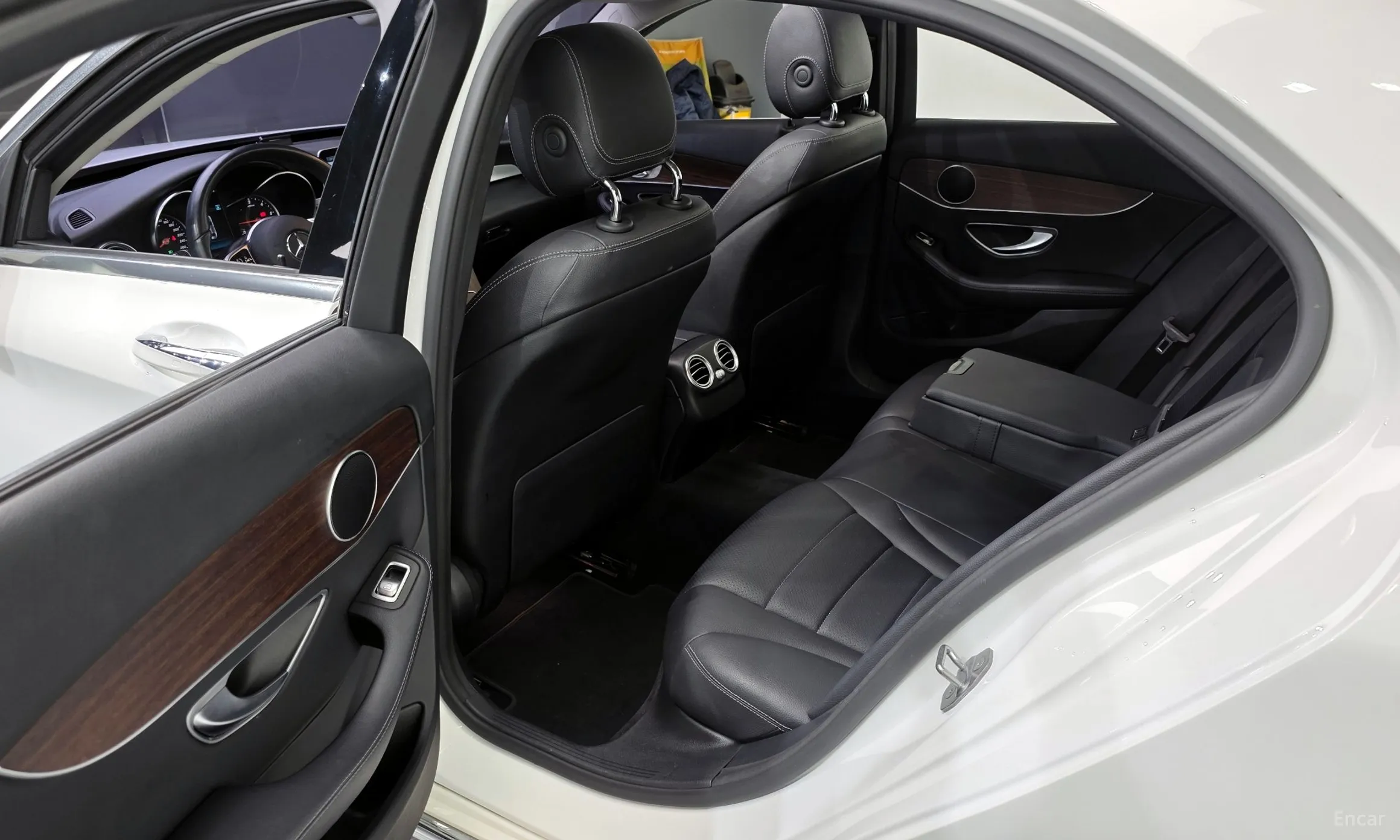 Mercedes Benz C-Class W205 превью 11