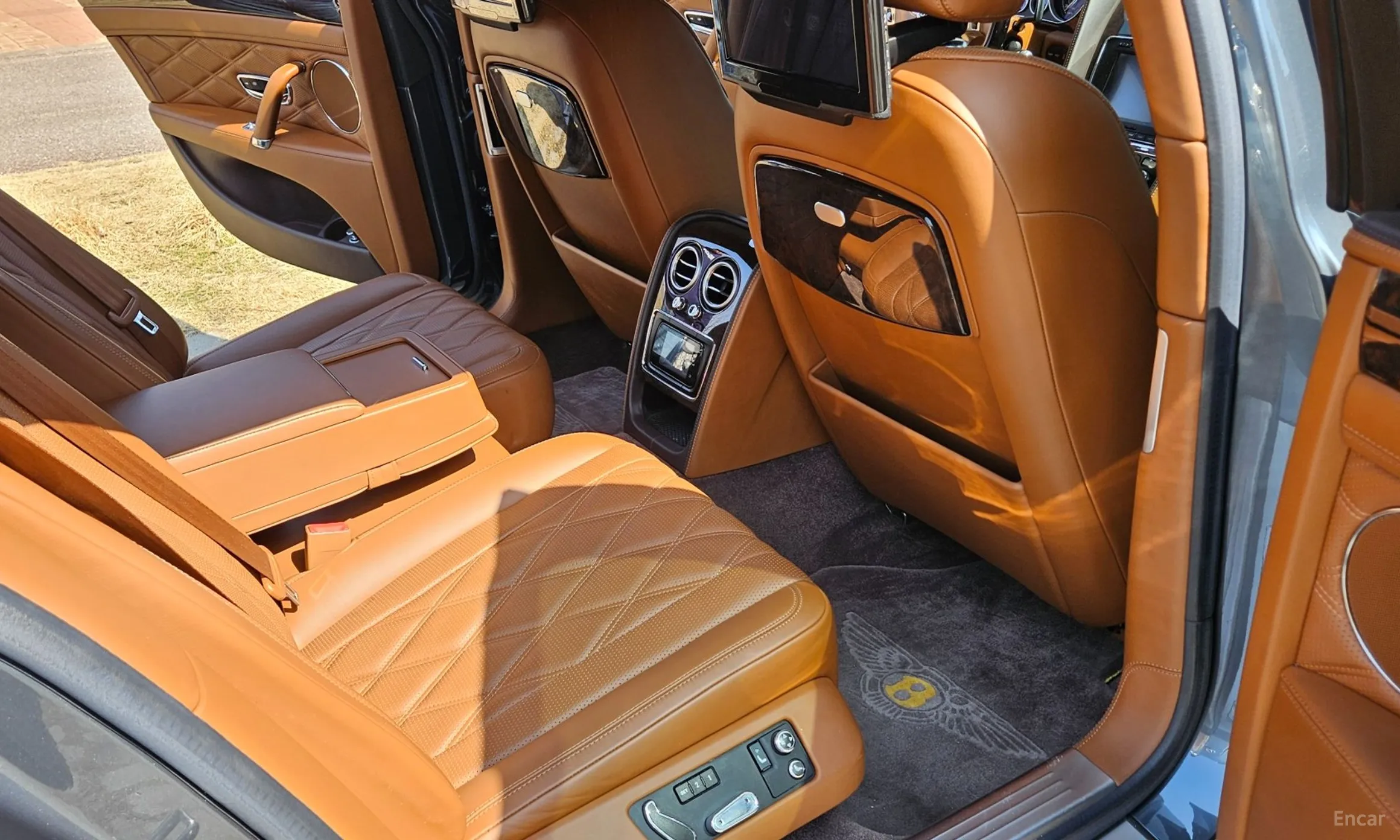 Bentley Flying Spur 2nd Generation превью 14