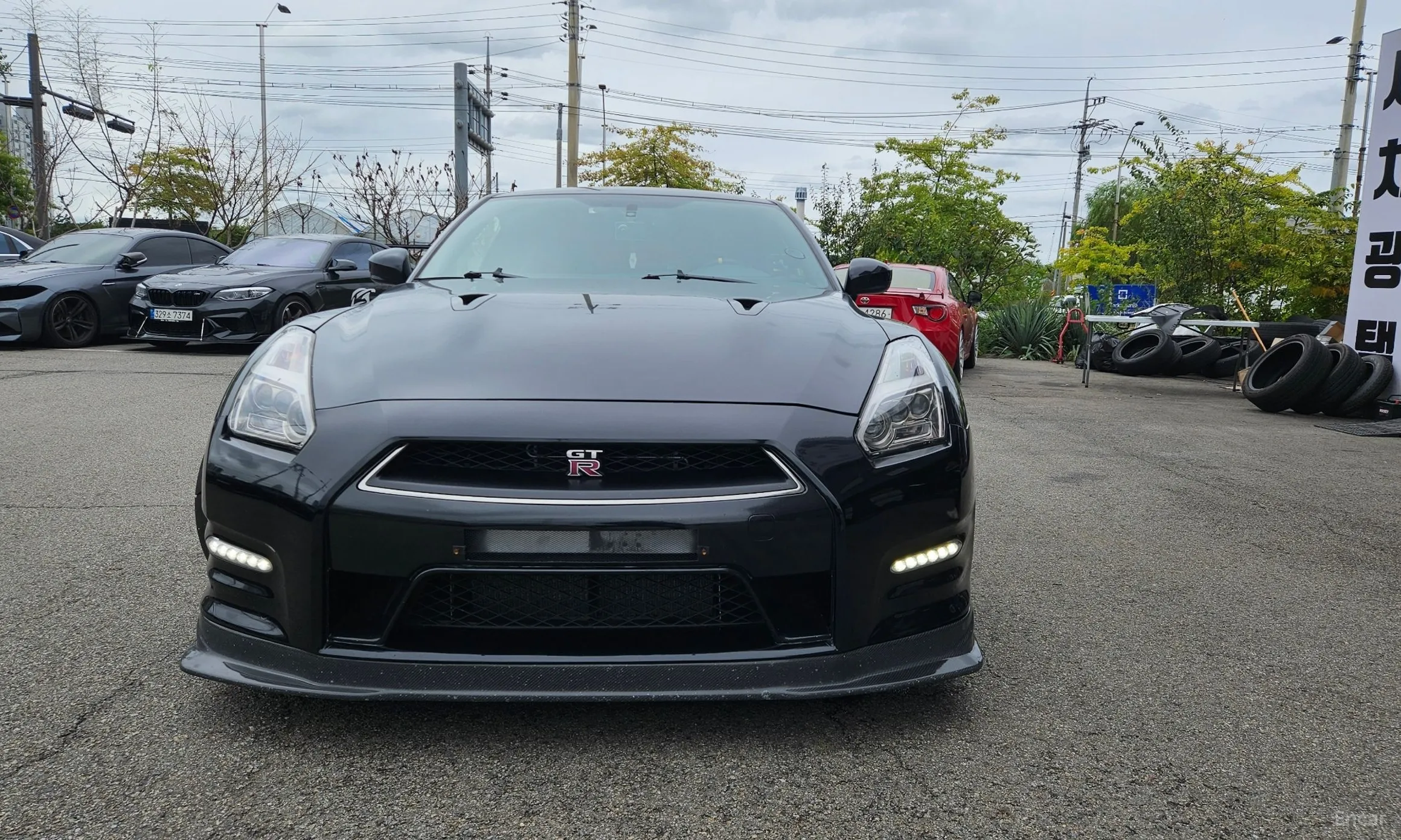 Nissan GT-R