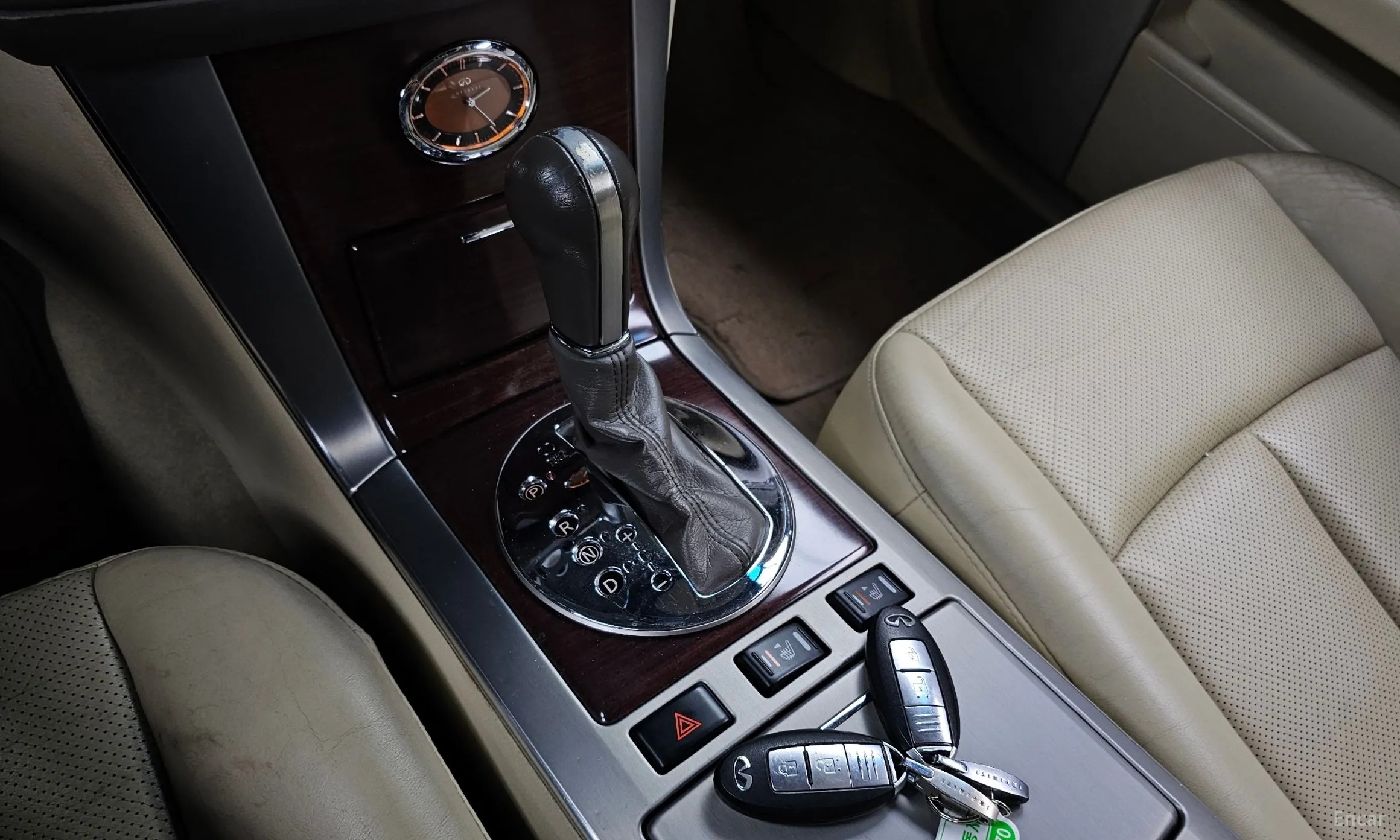 Infiniti FX45 превью 9
