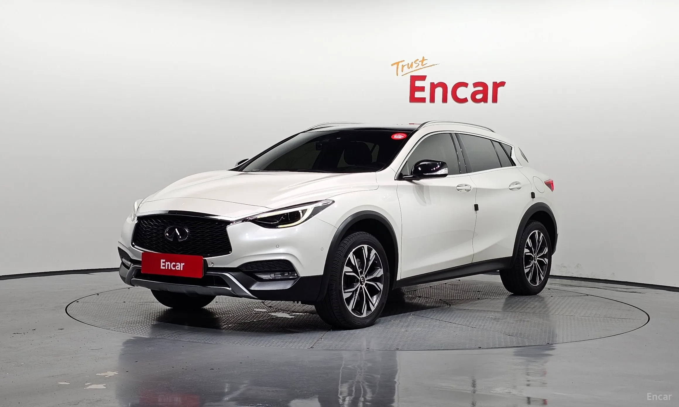 QX30