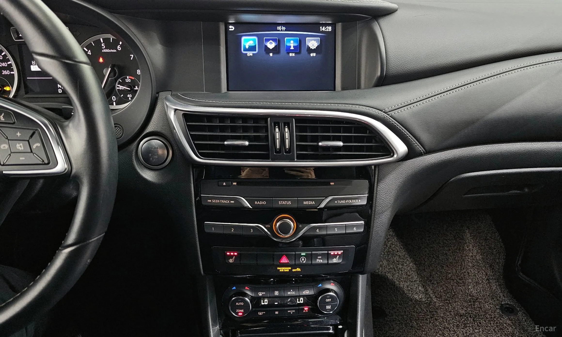 Infiniti QX30 превью 14