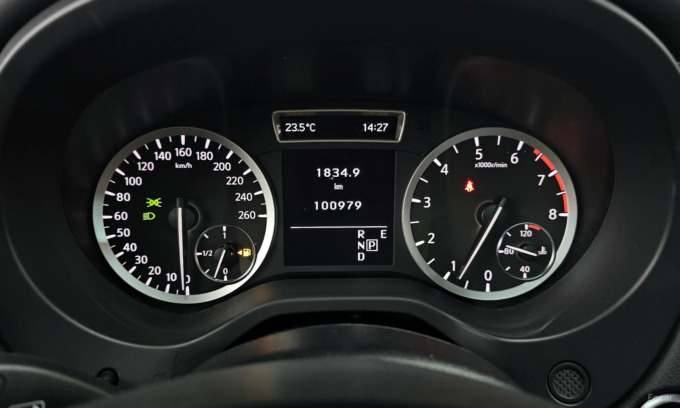 Infiniti QX30 превью 8