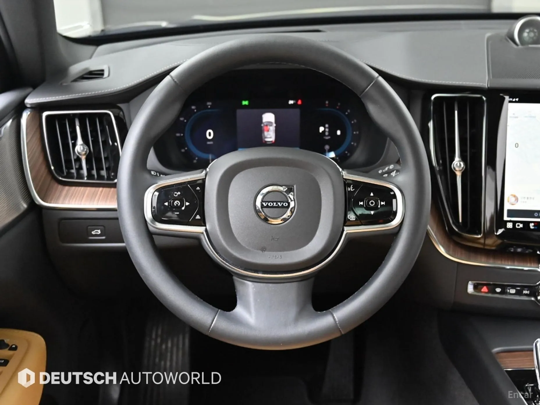 Volvo XC60 Gen 2 превью 13