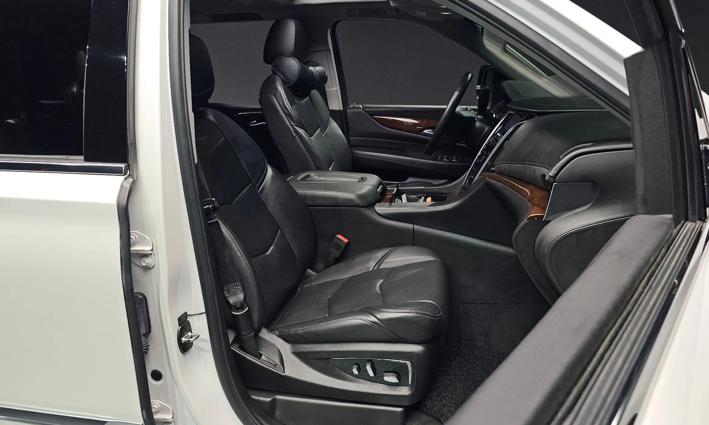 Cadillac Escalade превью 10