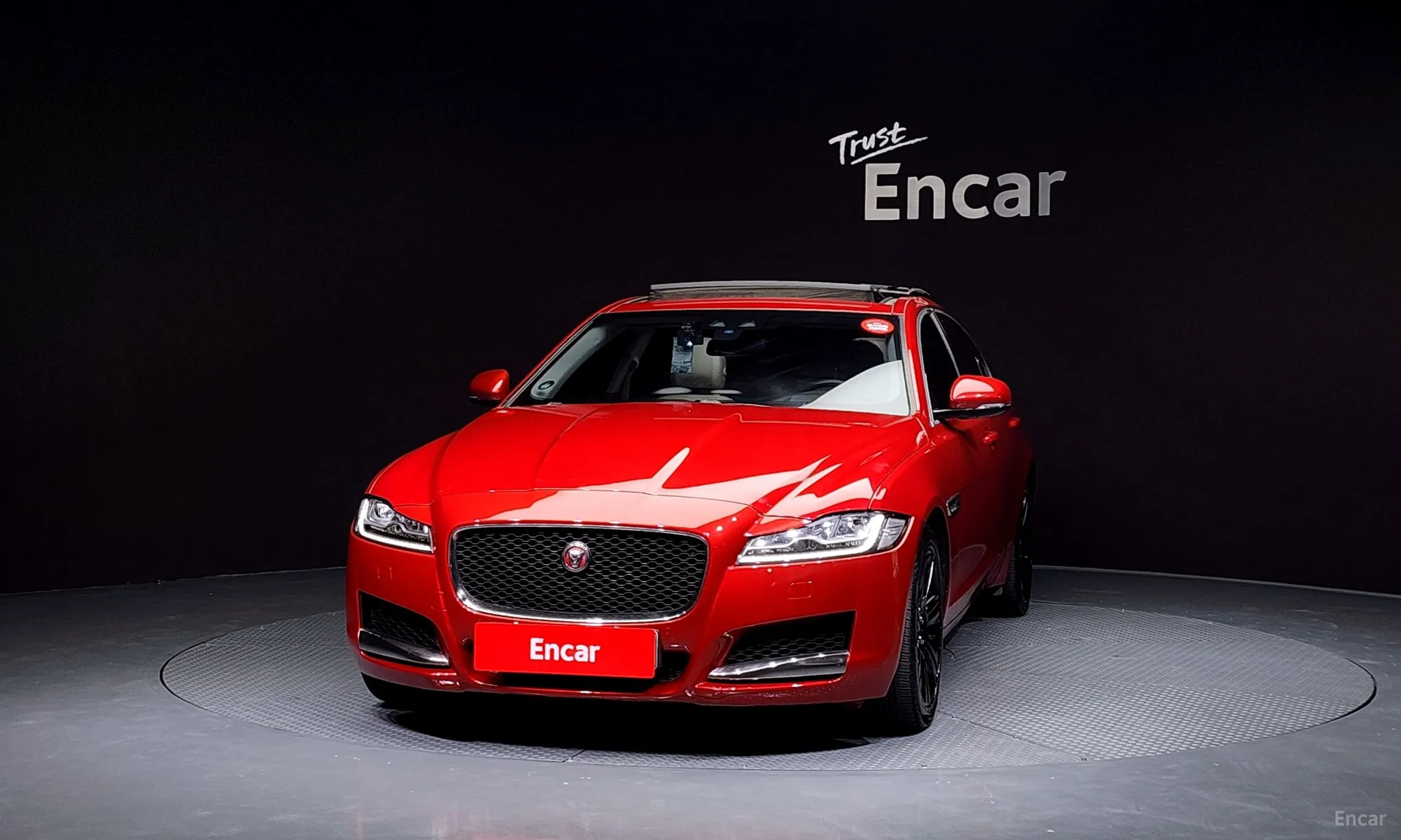 Jaguar XF (x260) превью 3