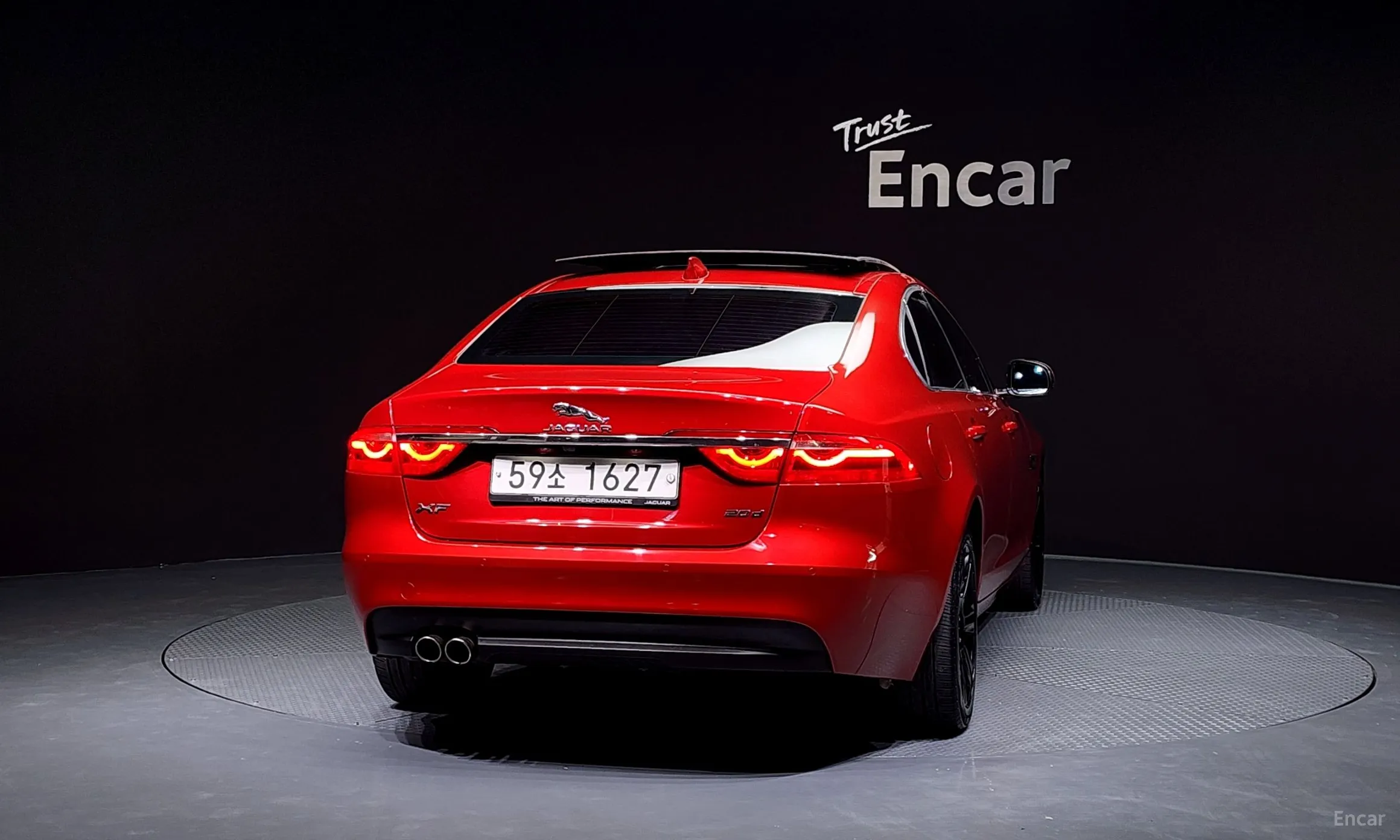Jaguar XF (x260) превью 4