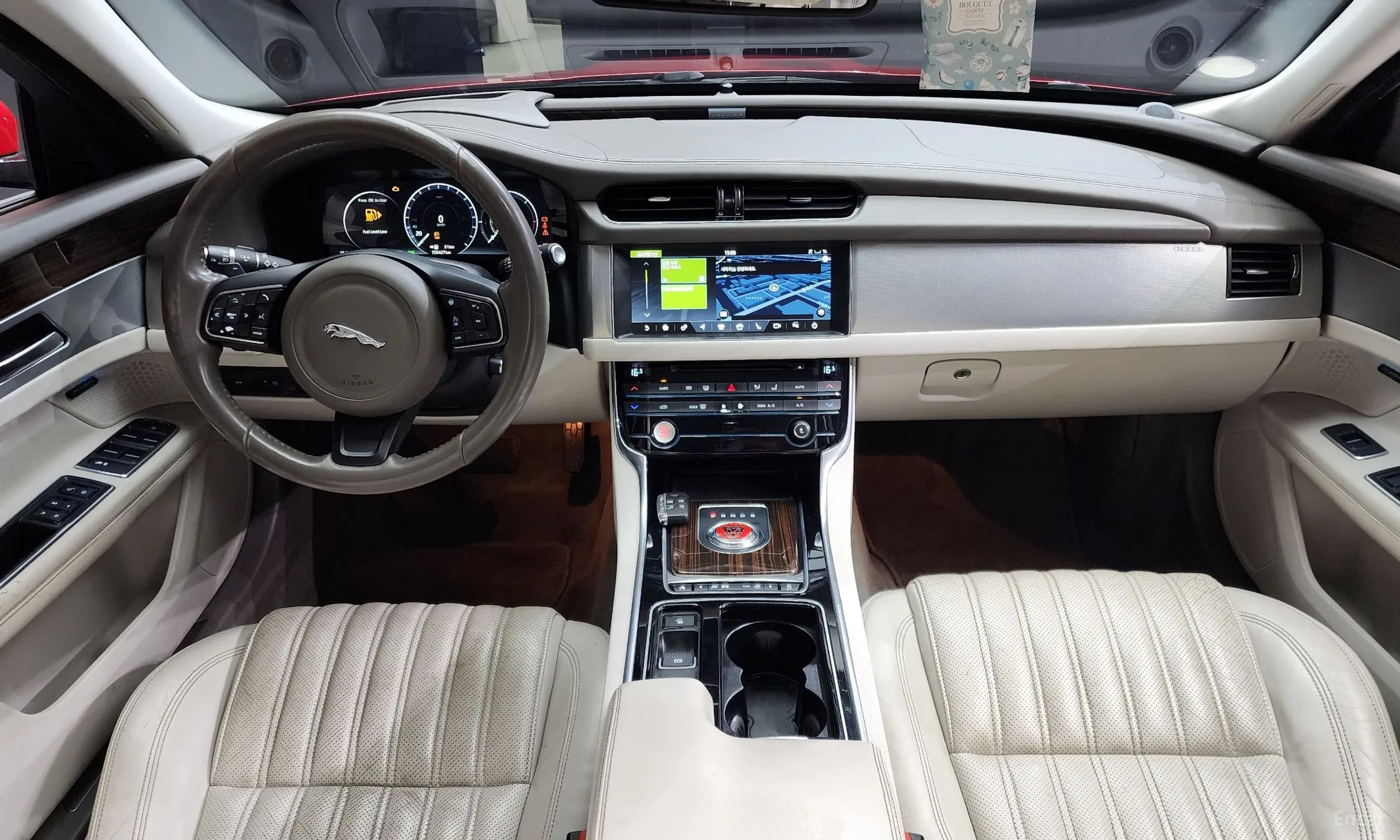 Jaguar XF (x260) превью 7