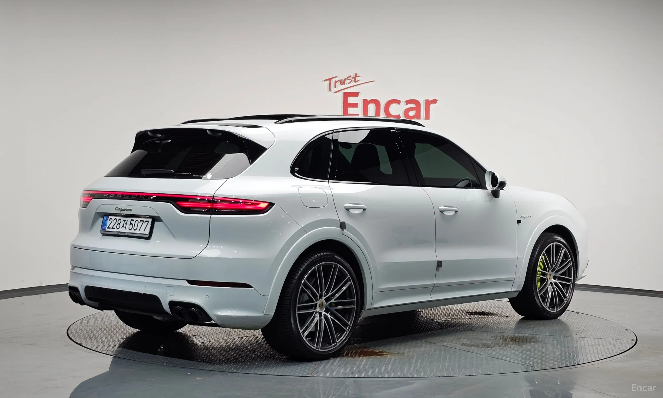 Porsche Cayenne (PO536) превью 2