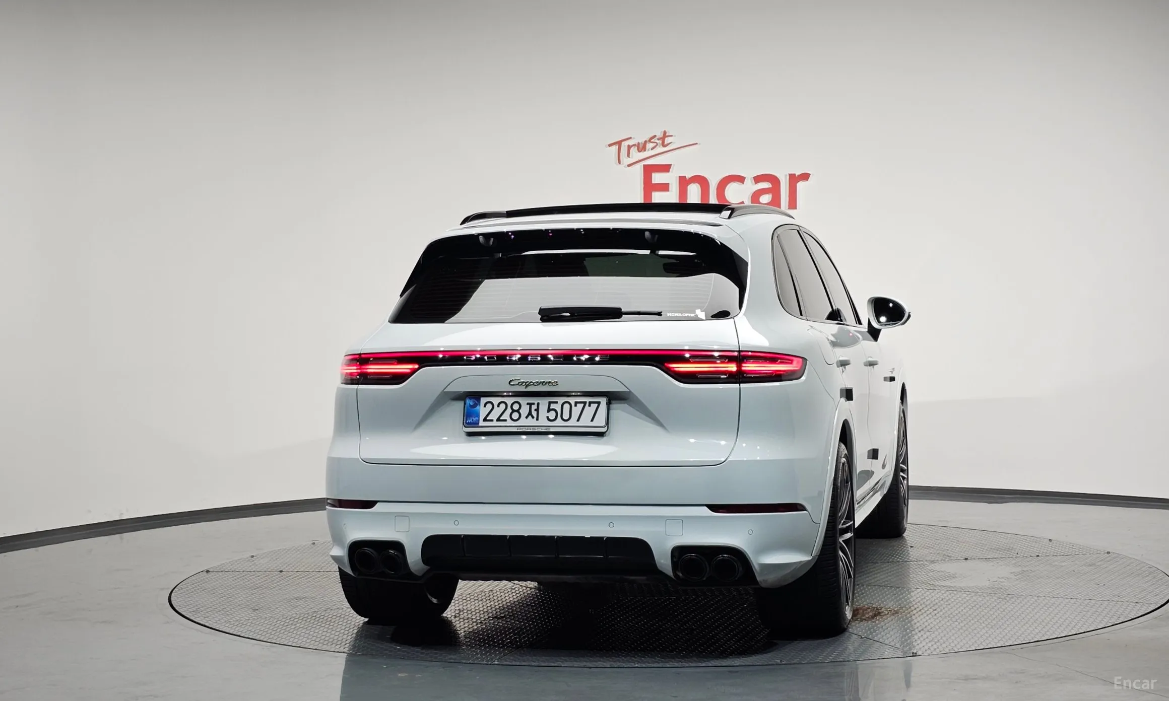 Porsche Cayenne (PO536) превью 4