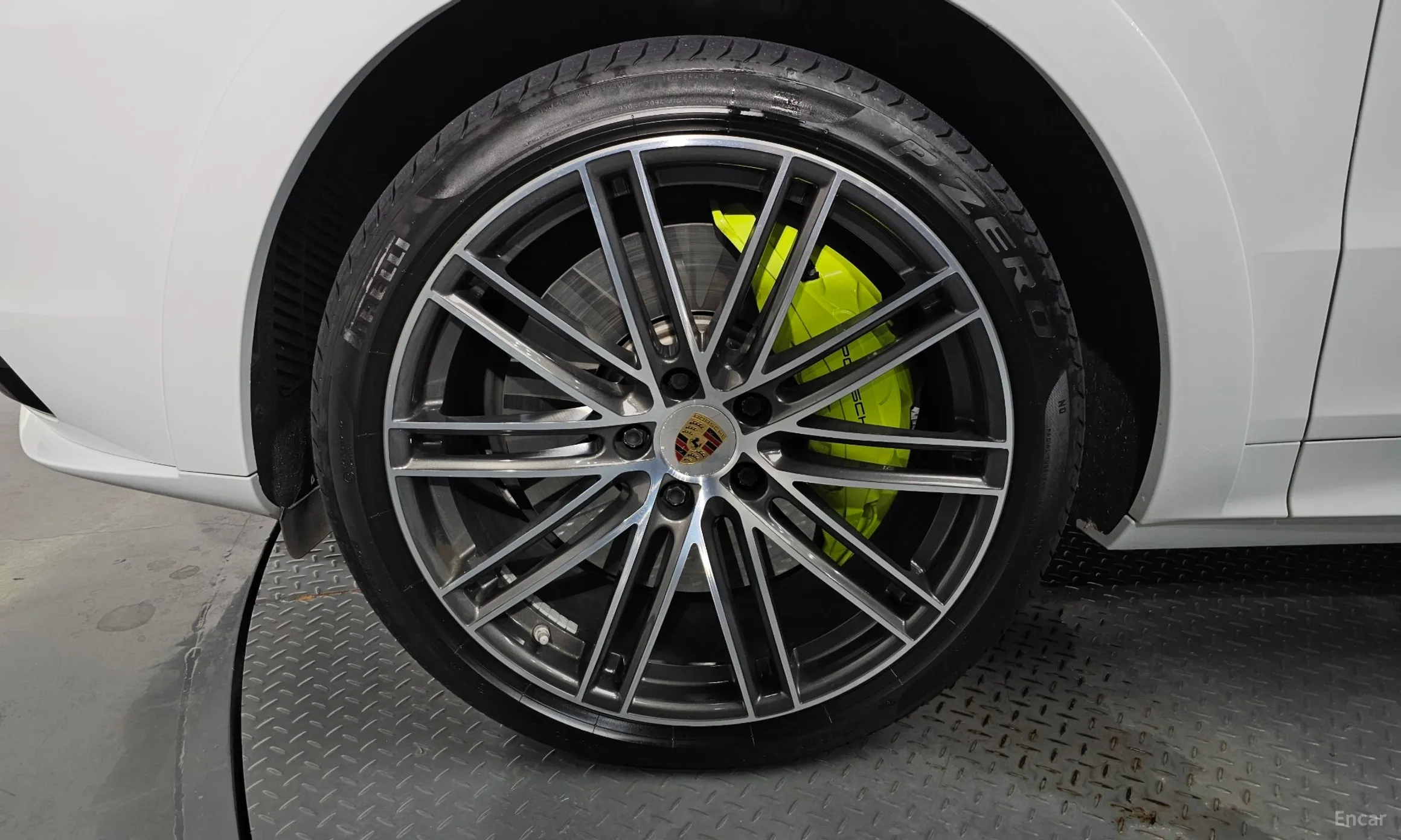 Porsche Cayenne (PO536) превью 5