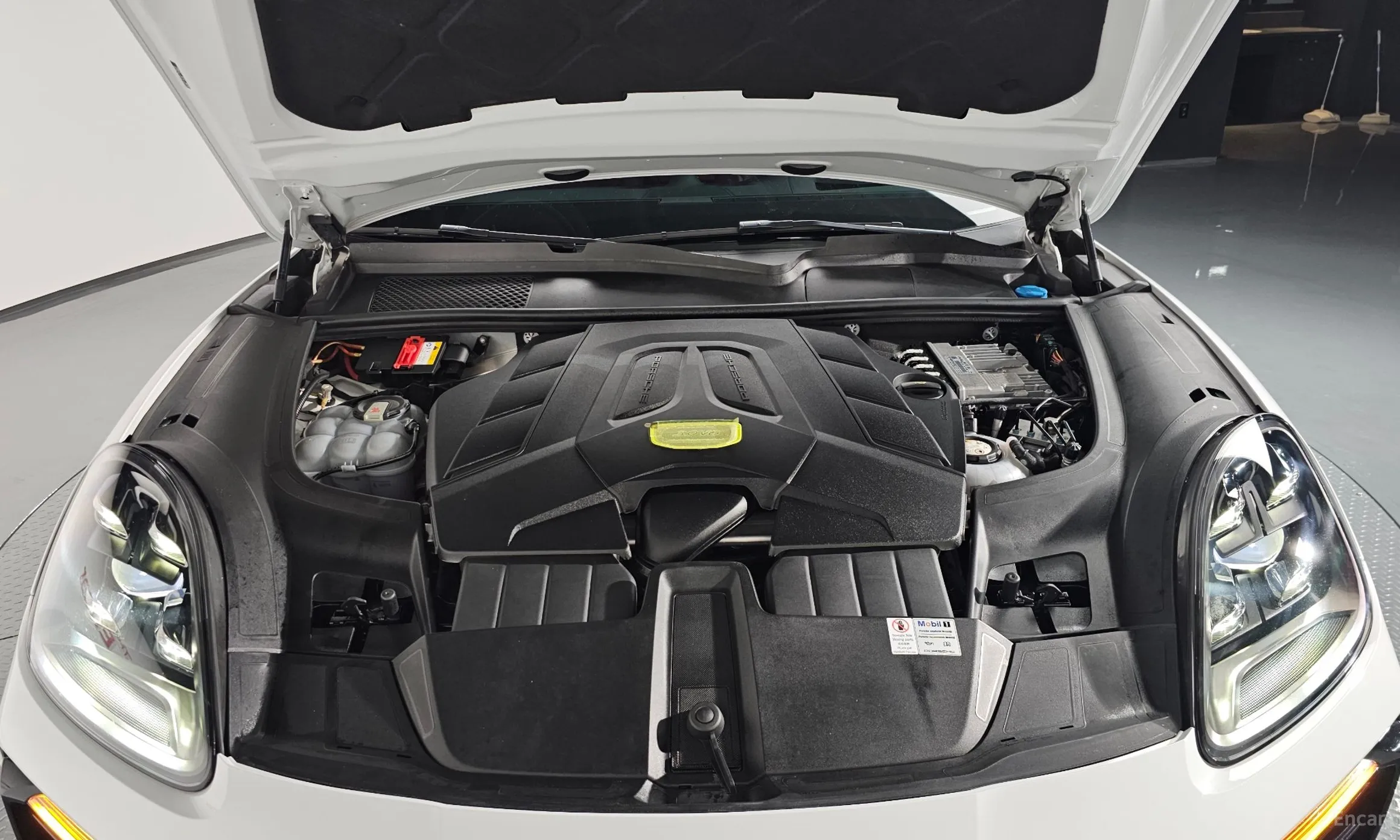 Porsche Cayenne (PO536) превью 6