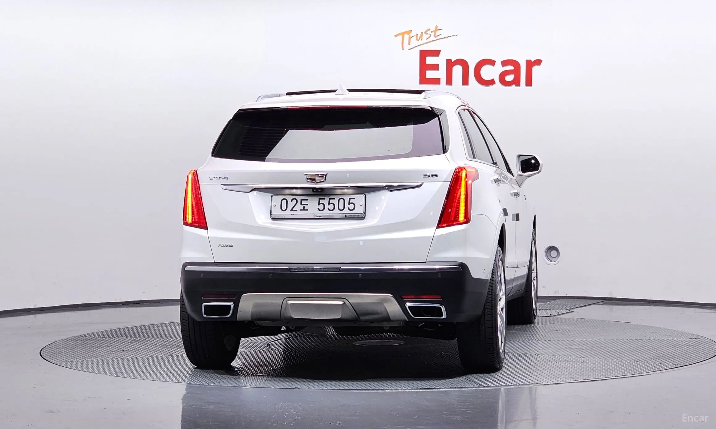 Cadillac XT5 превью 4