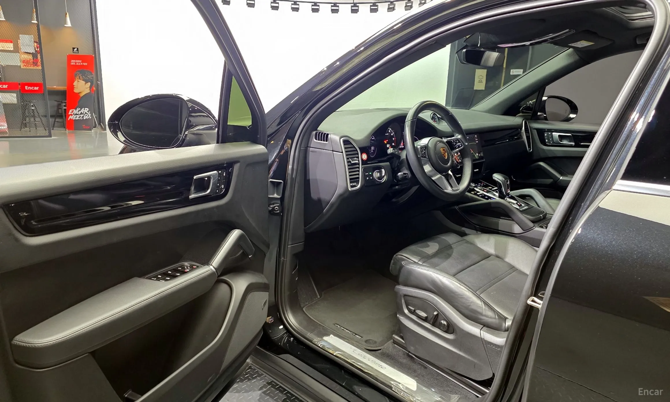 Porsche Cayenne (PO536) превью 10
