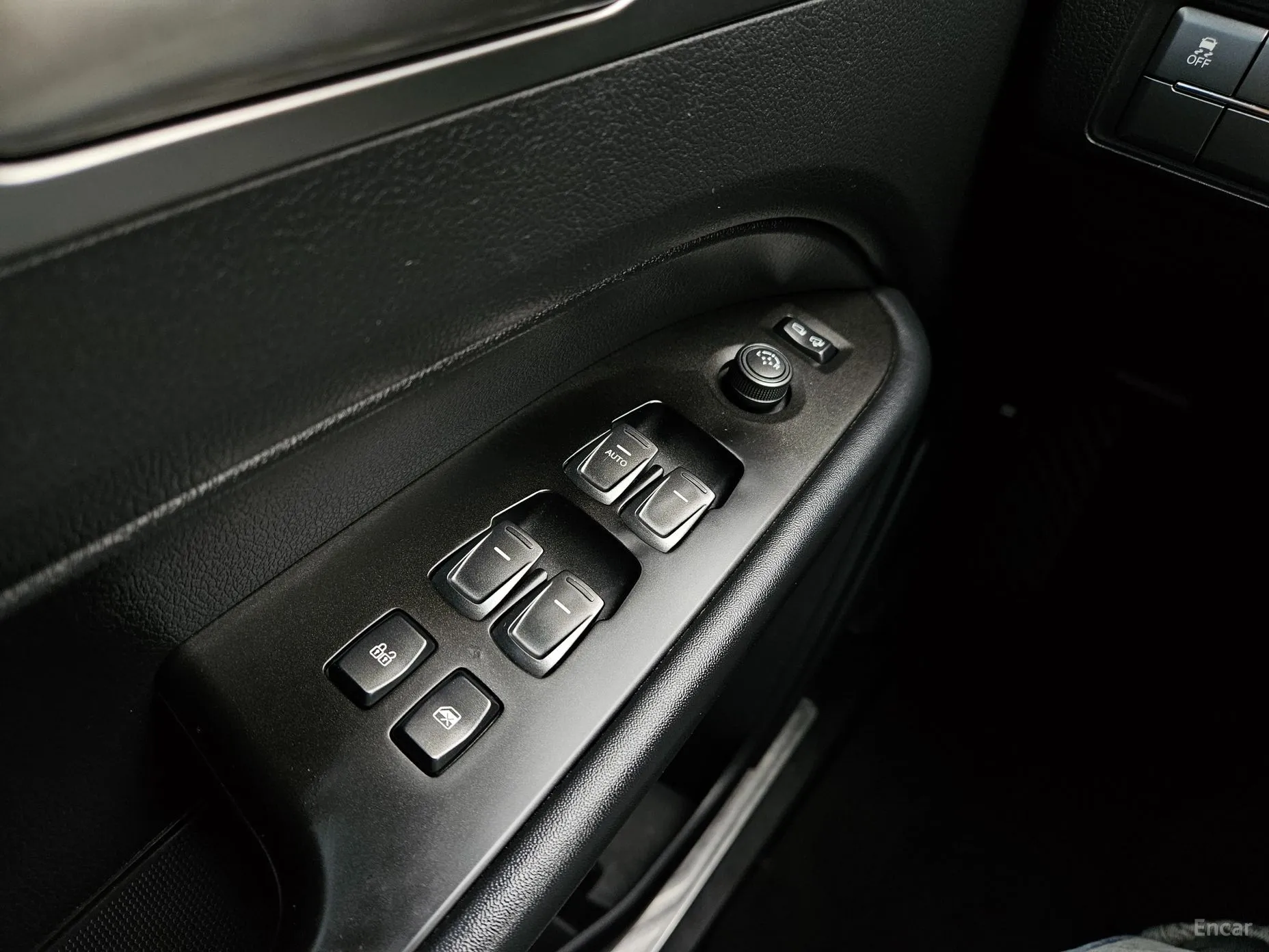 KG Mobility (SsangYong) Rexton Sports Khan превью 16