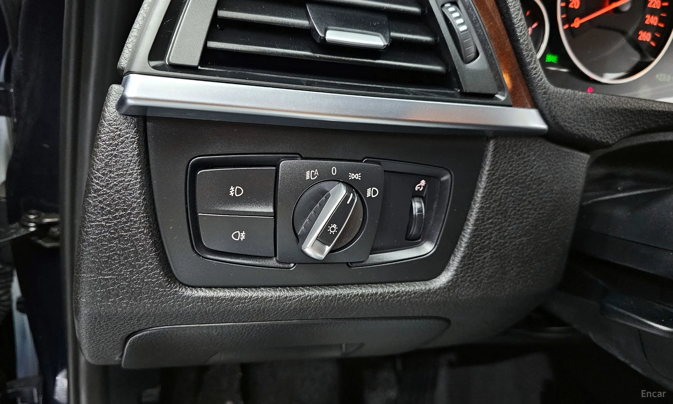 BMW 3 Series (F30) превью 17