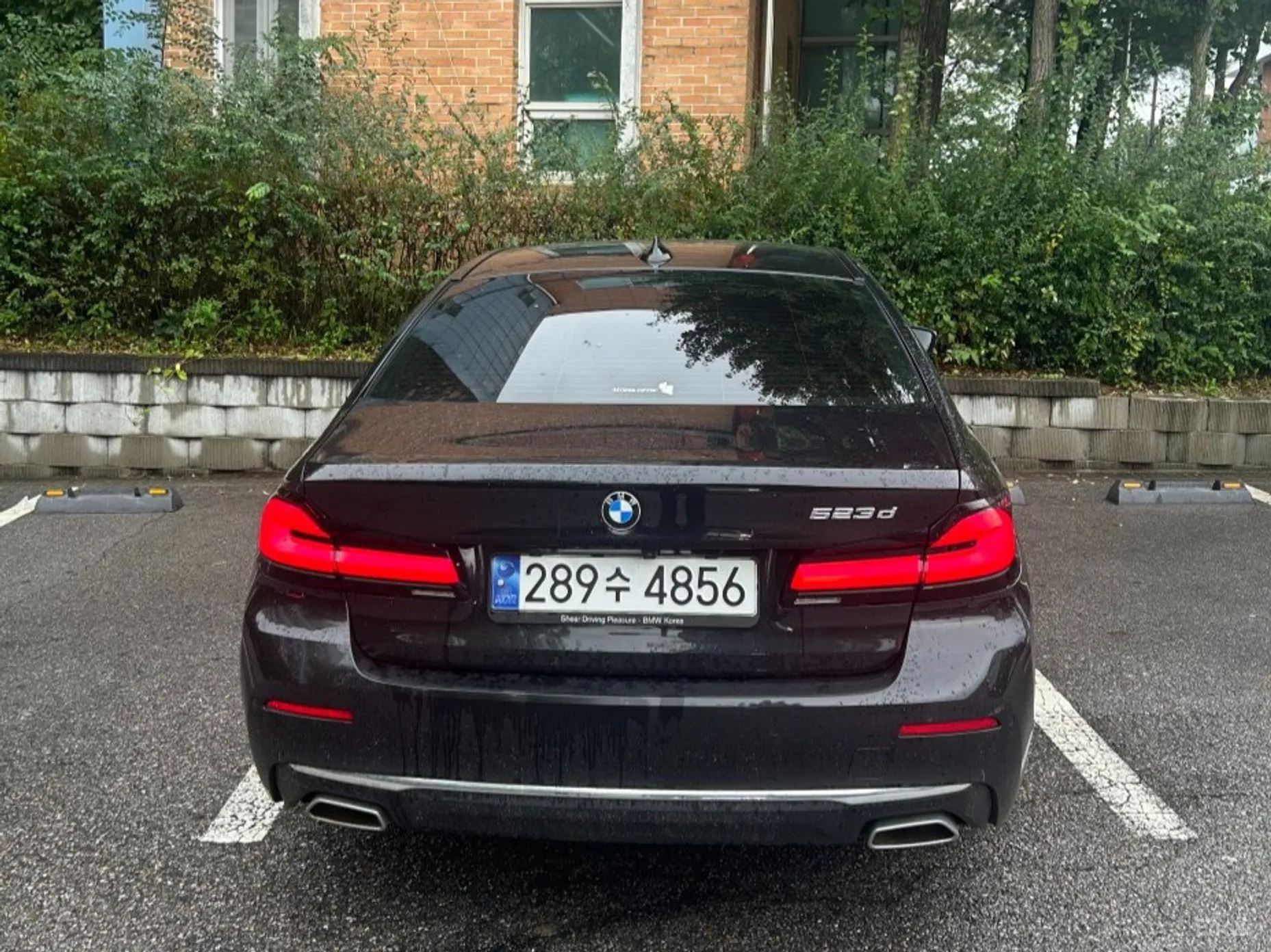 BMW 5 Series (G30) превью 6