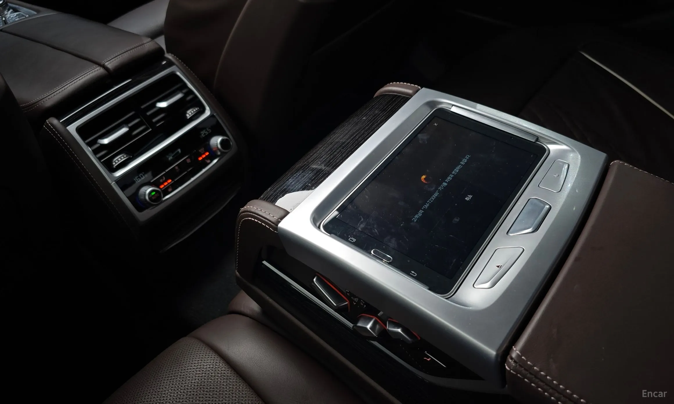 BMW 7 Series (G11) превью 17