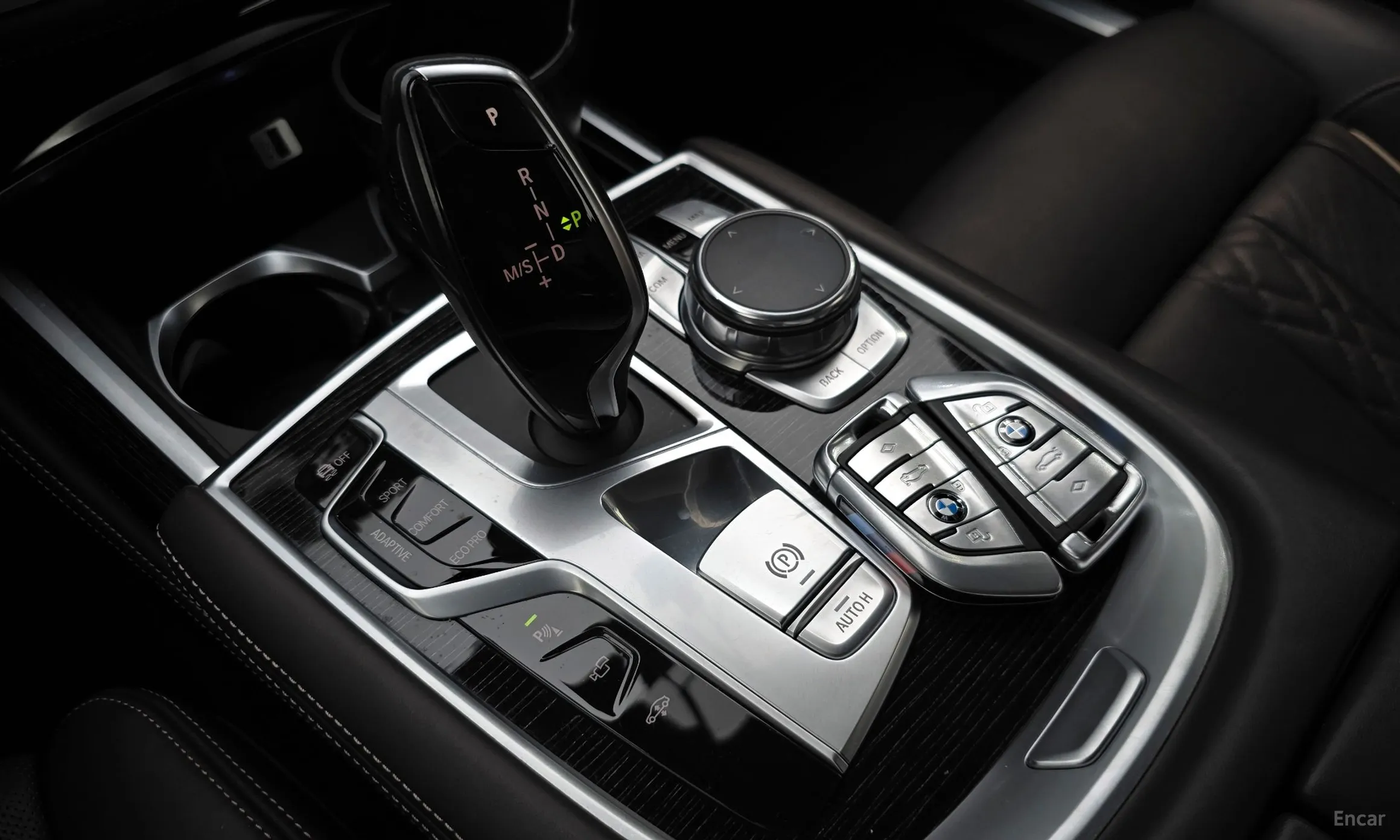 BMW 7 Series (G11) превью 9