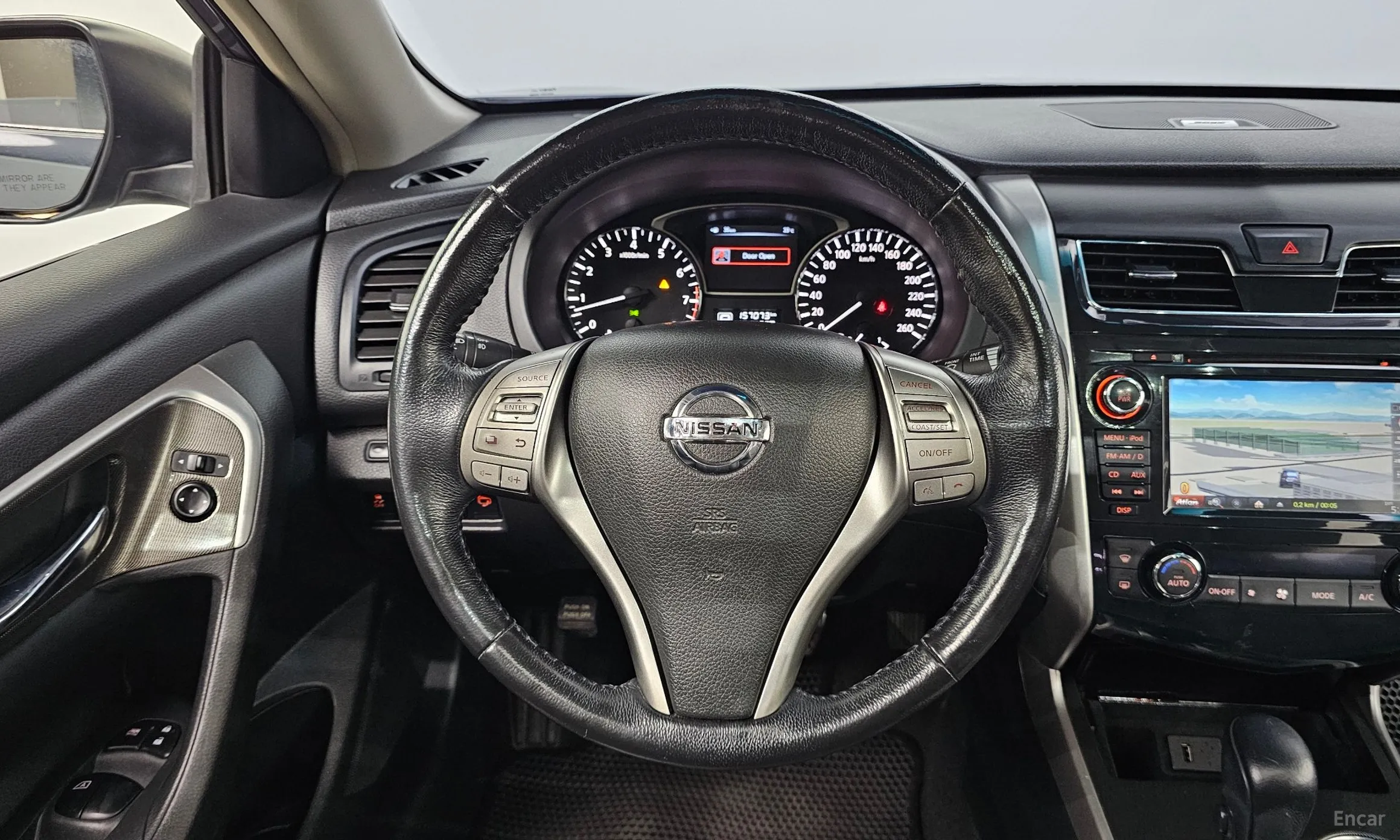 Nissan Altima превью 12