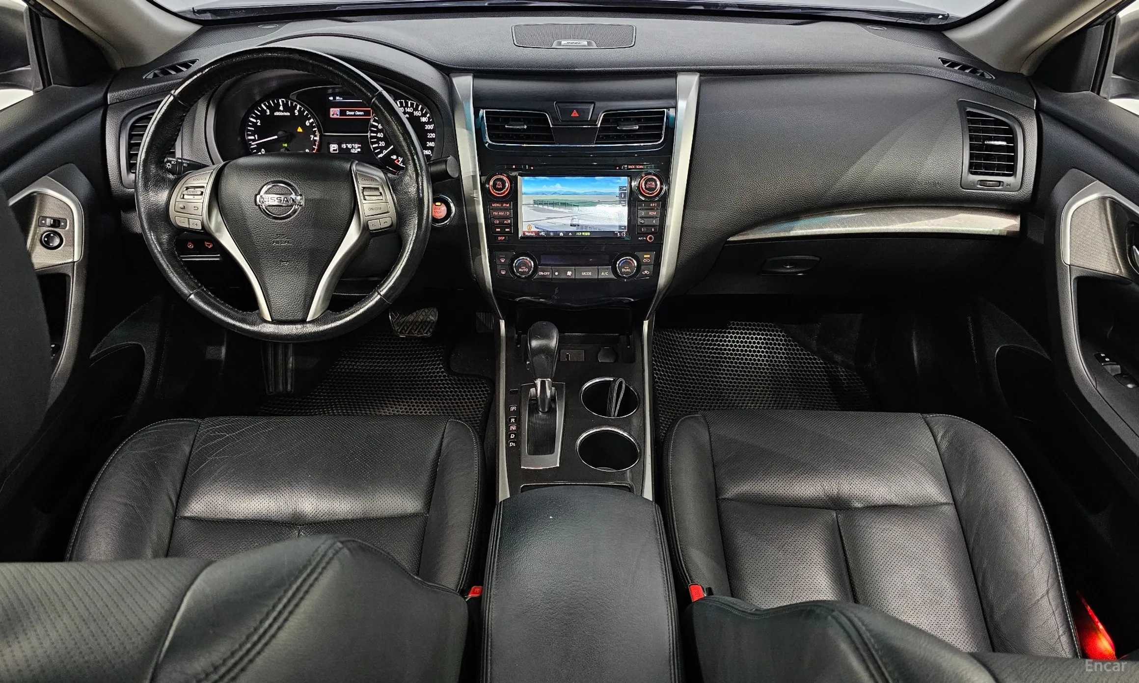 Nissan Altima превью 7