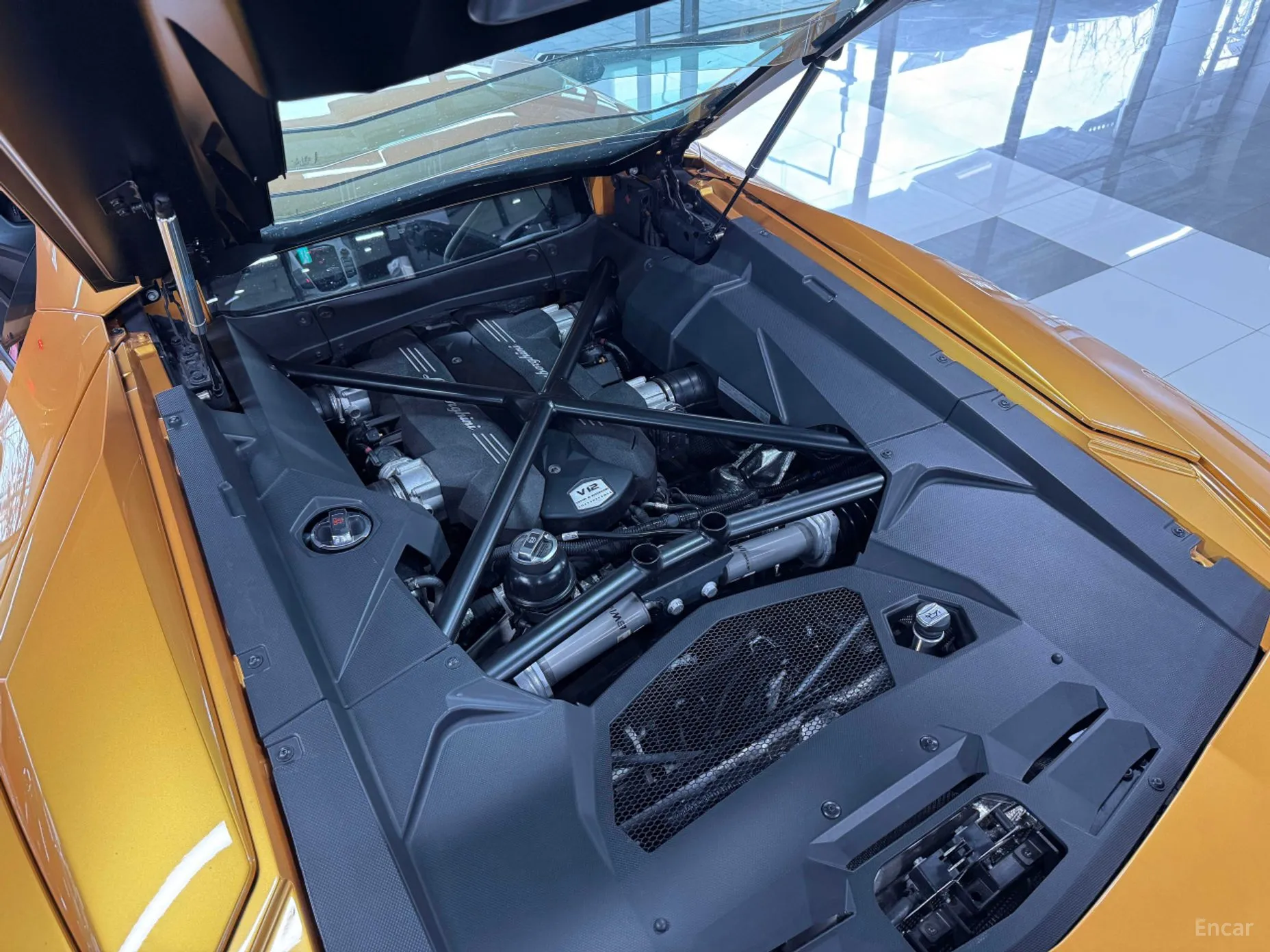 Lamborghini Aventador превью 16