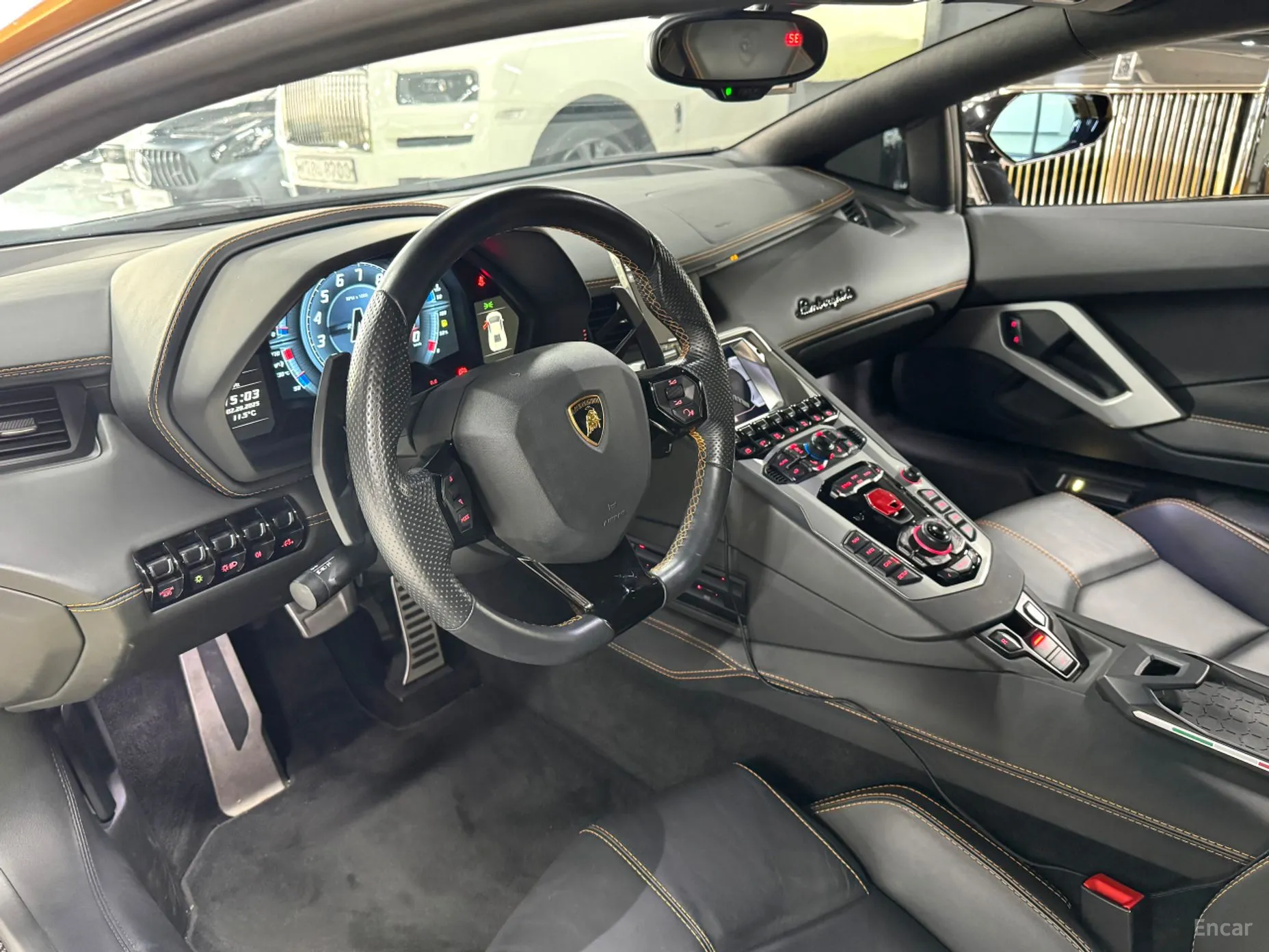 Lamborghini Aventador превью 6
