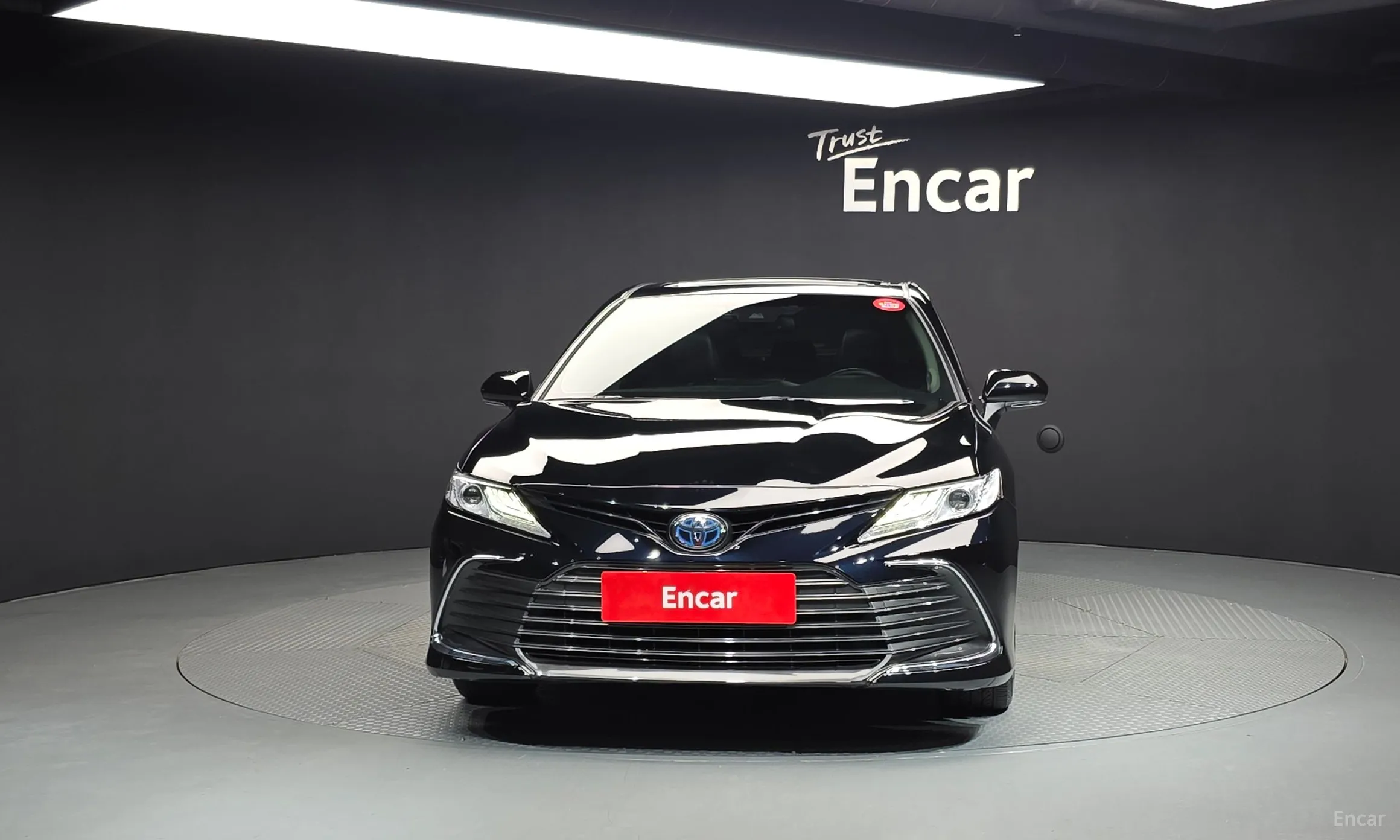 Toyota Camry (XV70) превью 3