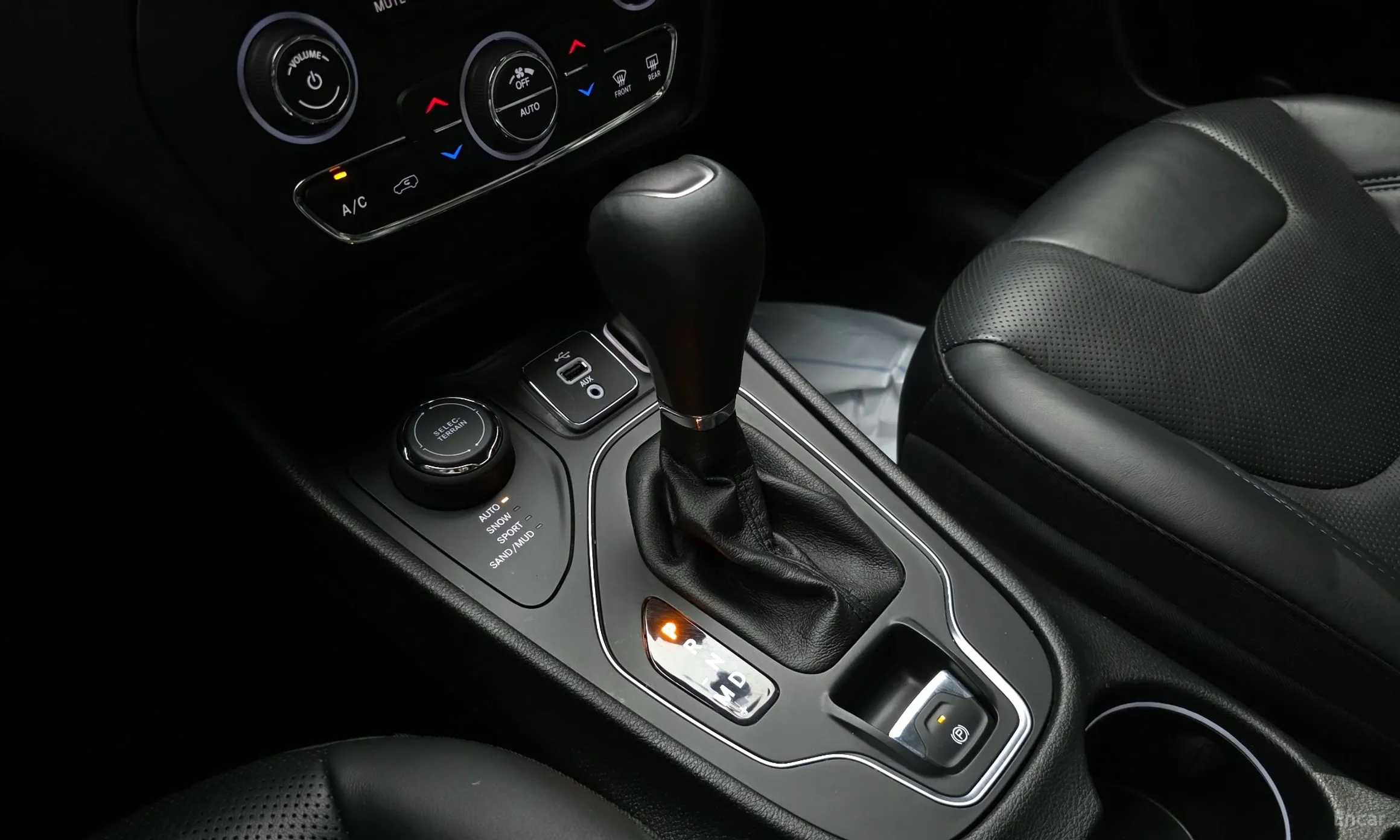 Jeep Cherokee (KL) превью 9
