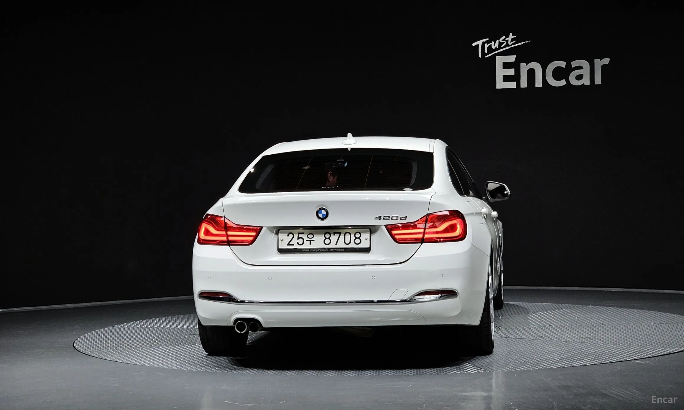 BMW Series 4 (F32) превью 4