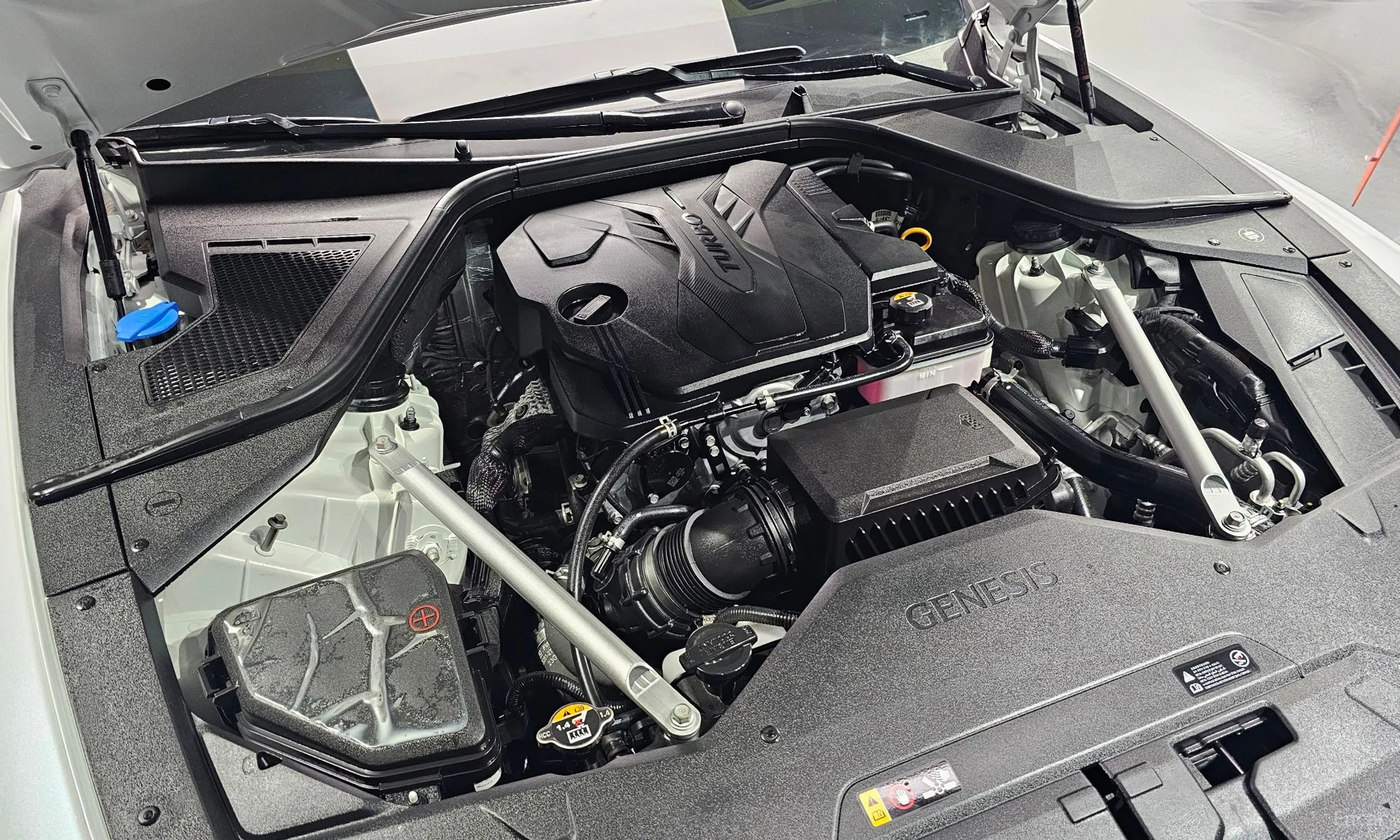 Genesis G80 (RG3) превью 6