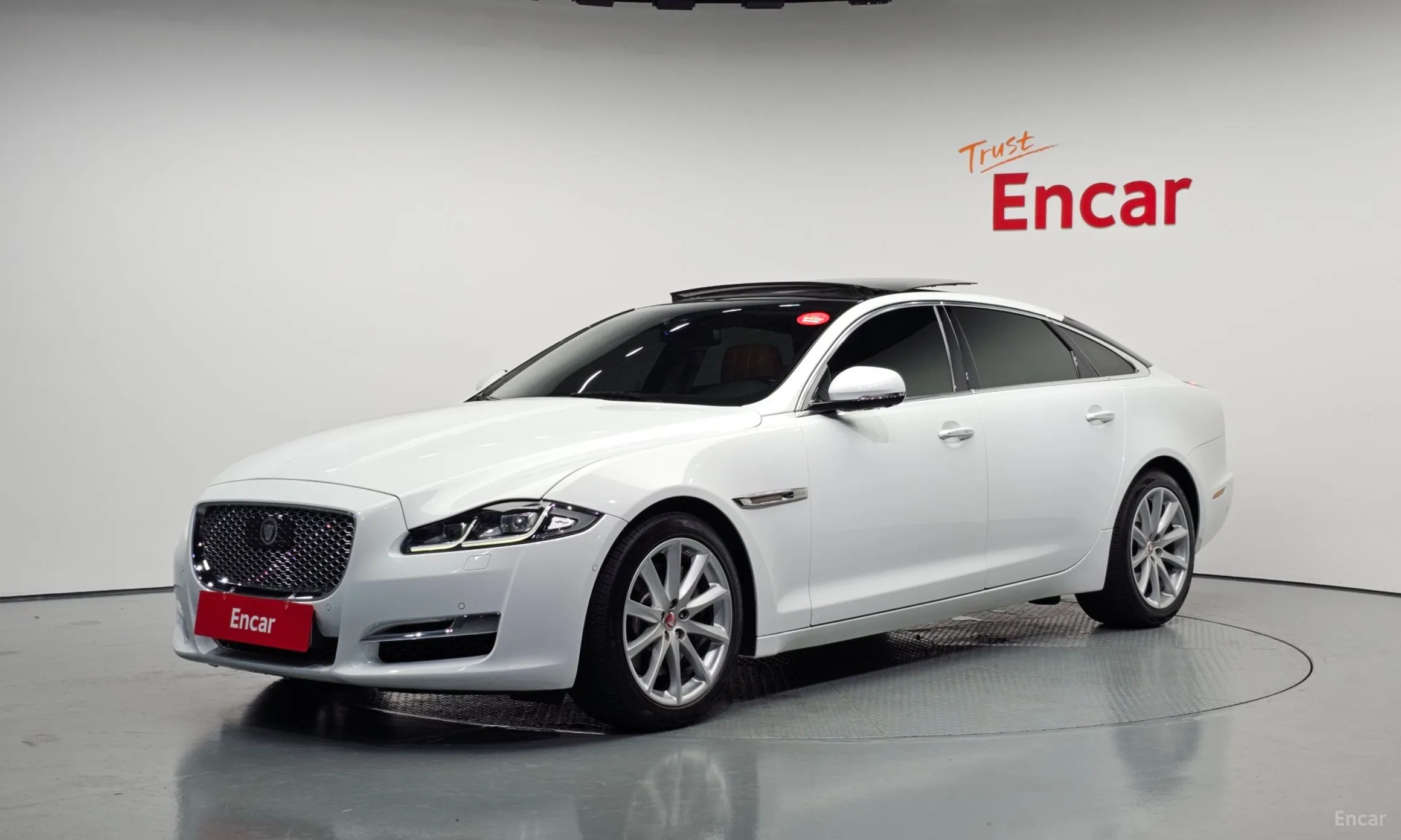 Jaguar All New XJ