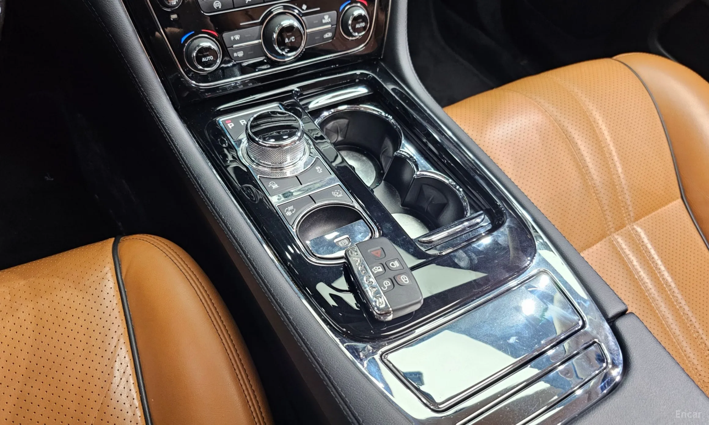 Jaguar All New XJ превью 9