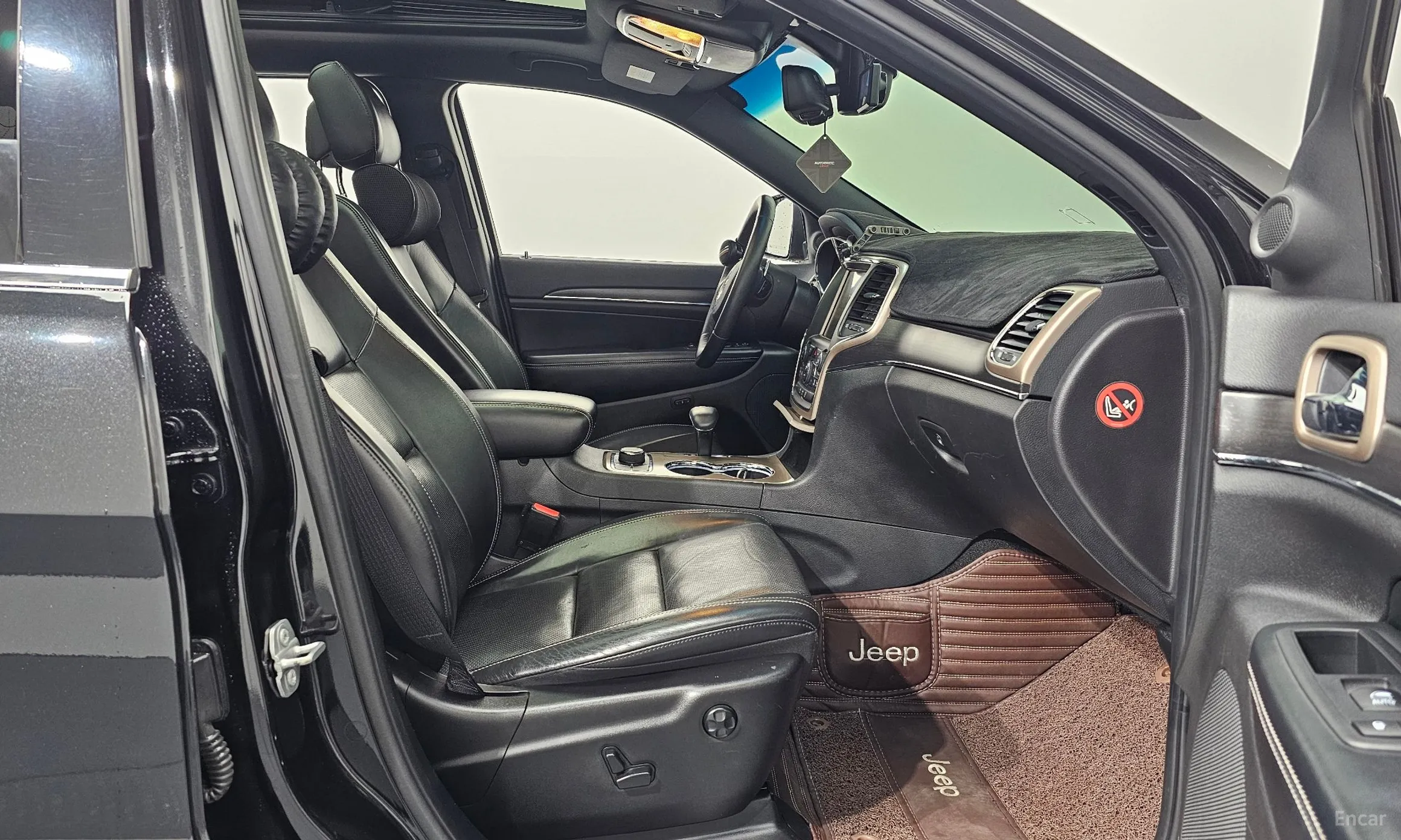 Jeep Grand Cherokee превью 10