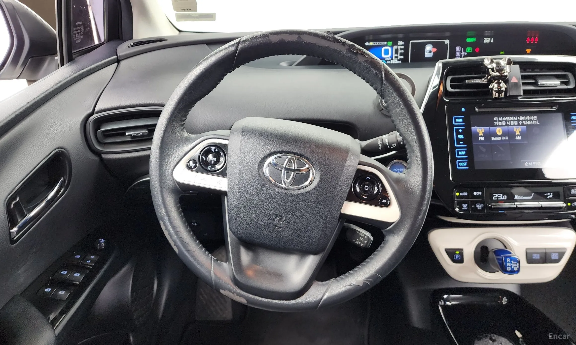 Toyota Prius 4th Generation превью 13