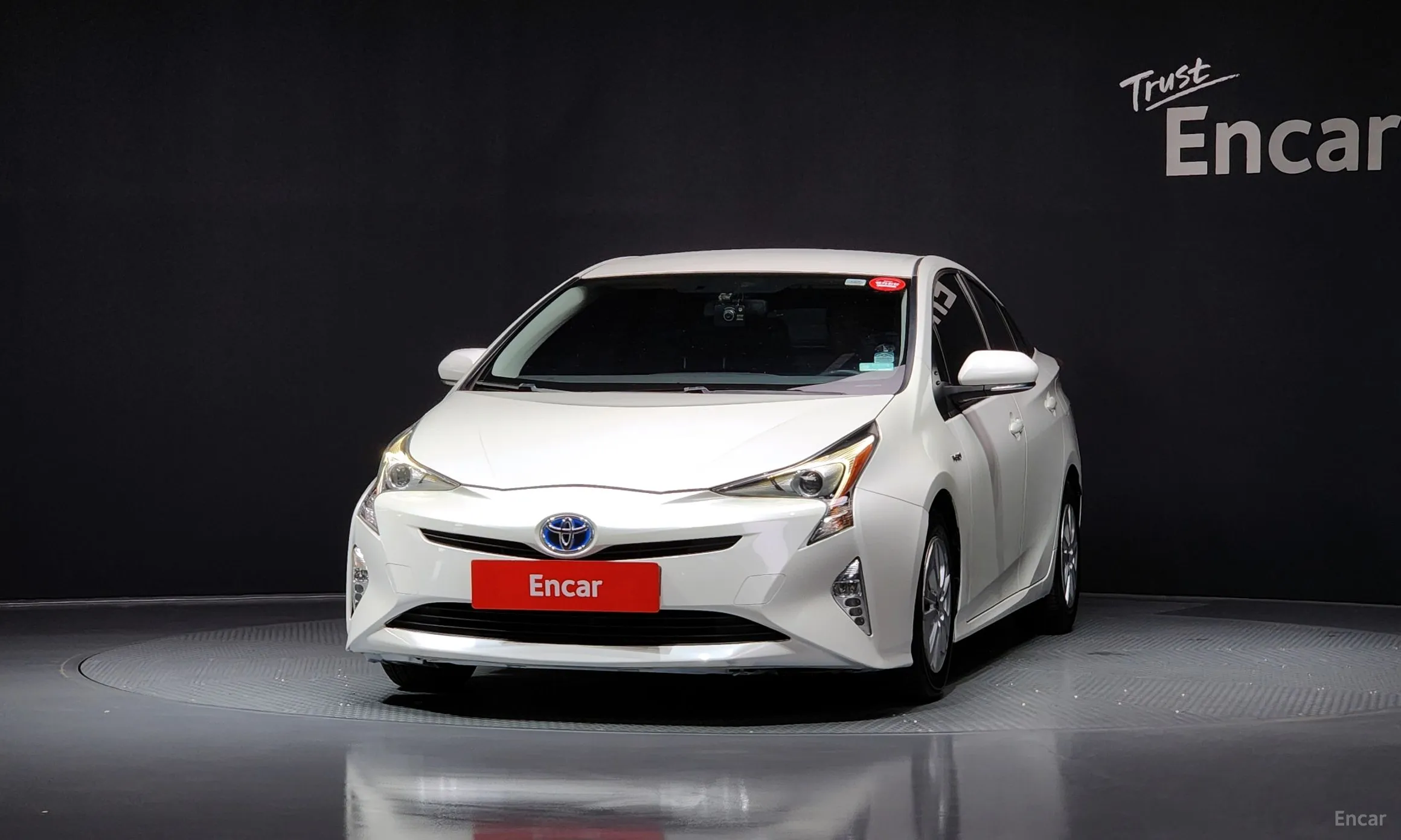 Toyota Prius 4th Generation превью 3