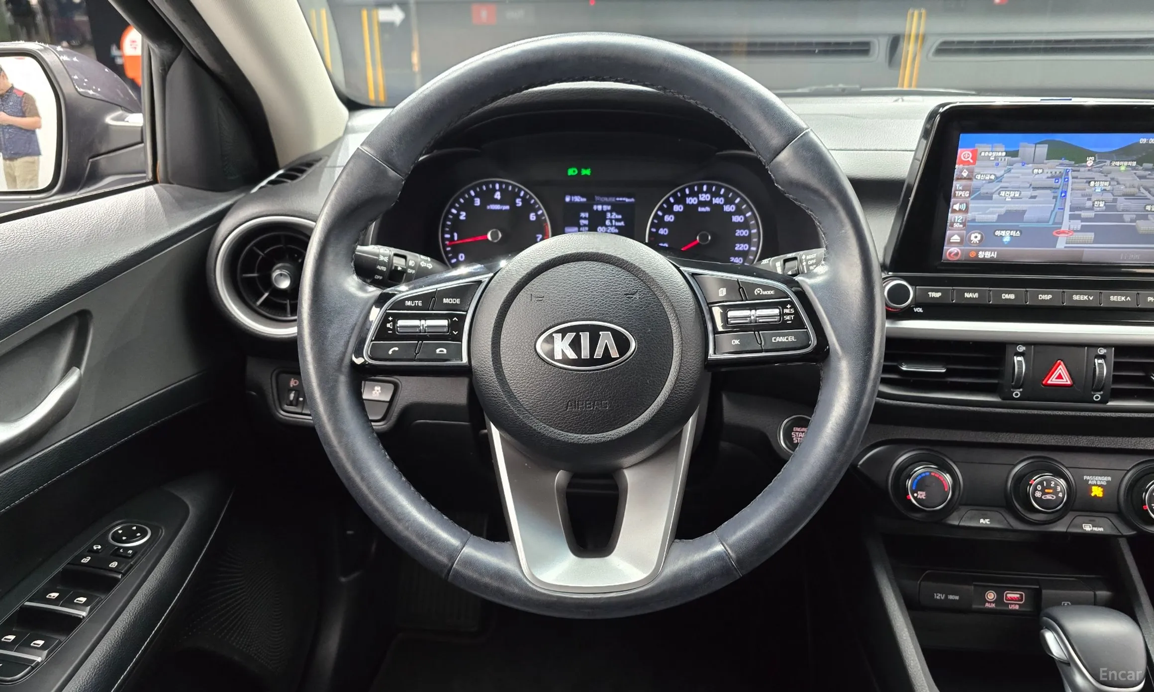 Kia K3 превью 13
