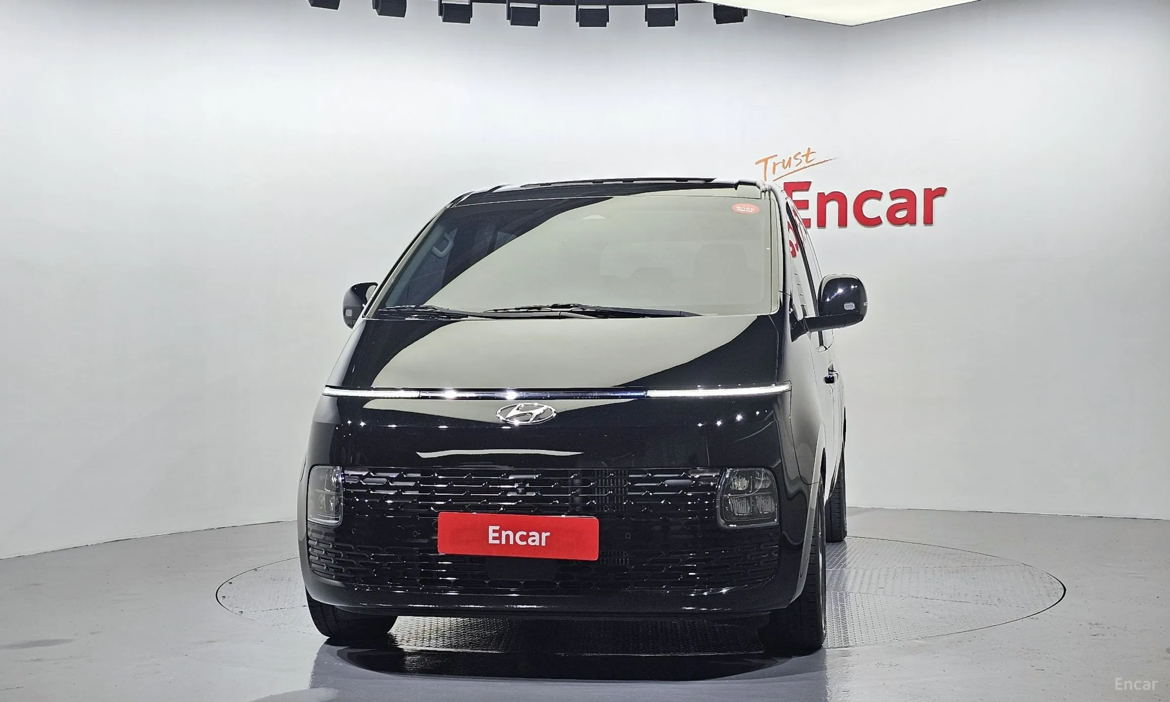Hyundai Staria превью 3