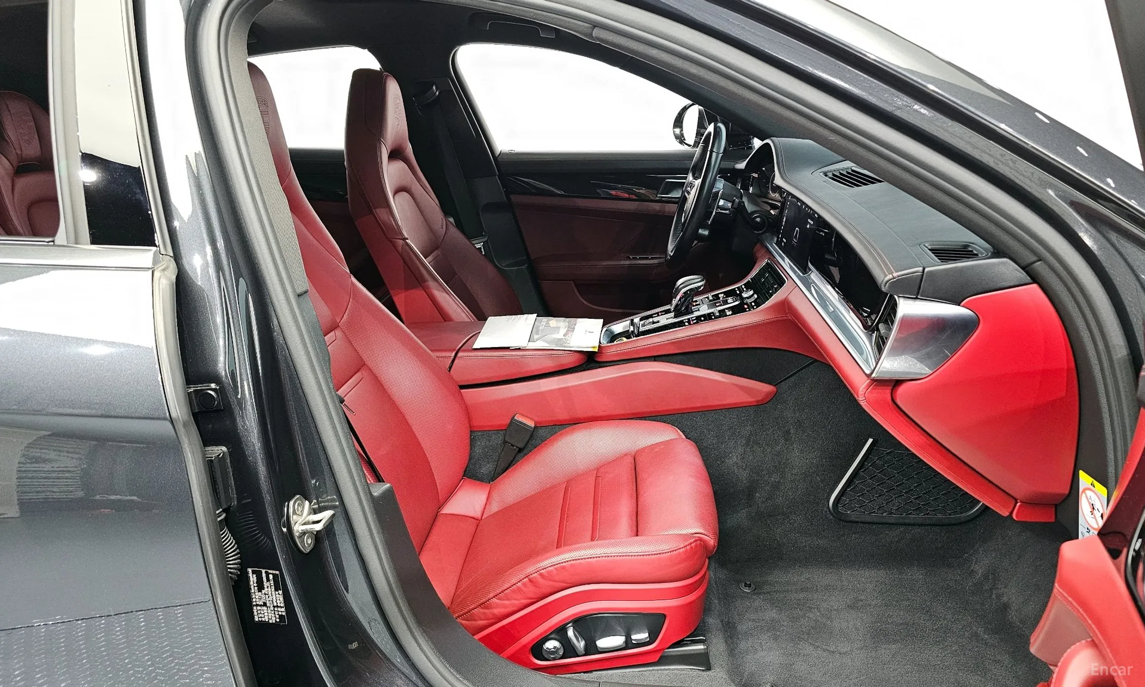 Porsche Panamera (971) превью 10