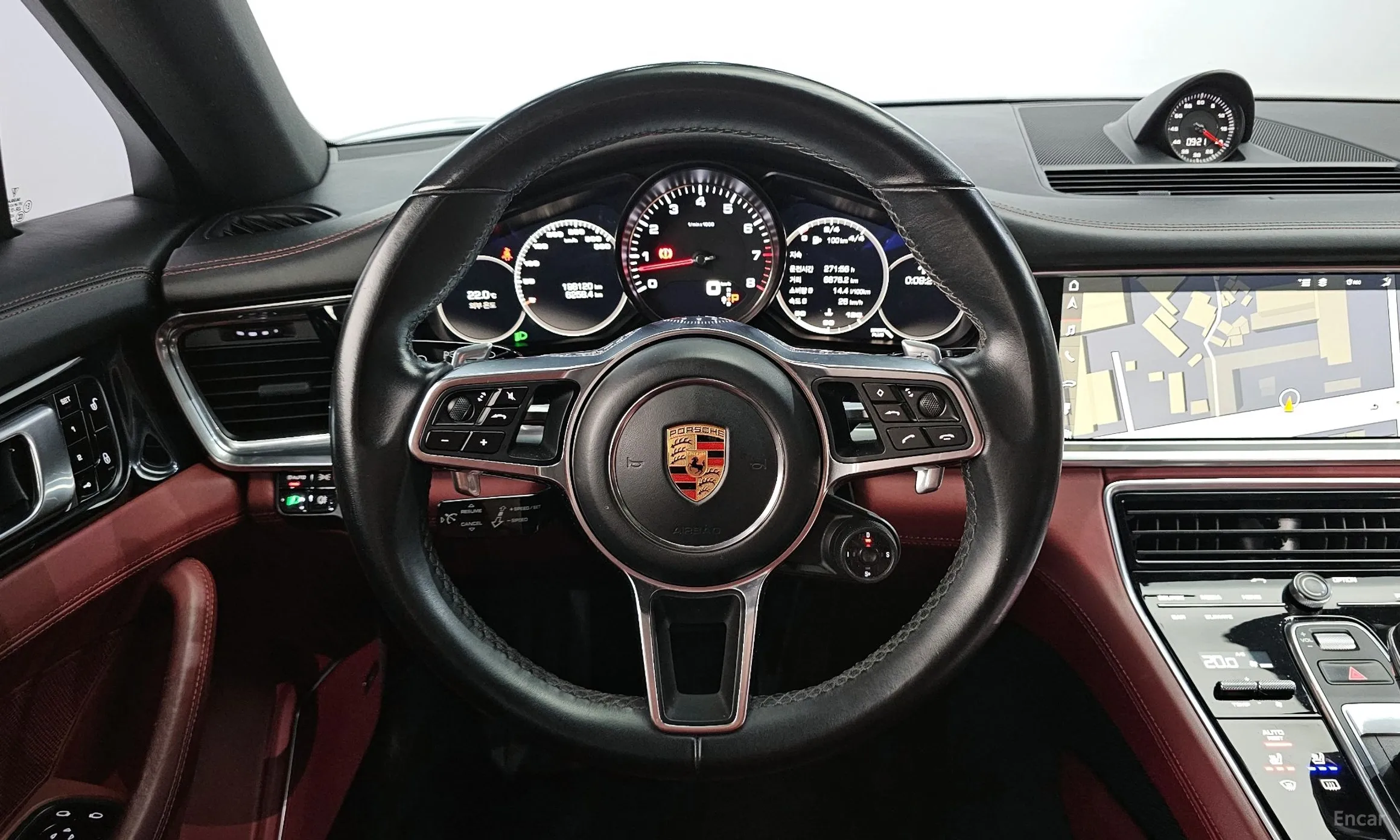 Porsche Panamera (971) превью 13