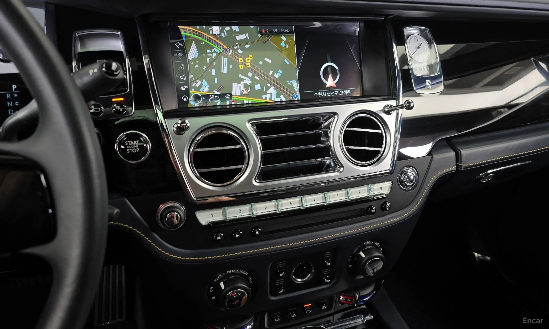 Rolls-Royce Ghost превью 14