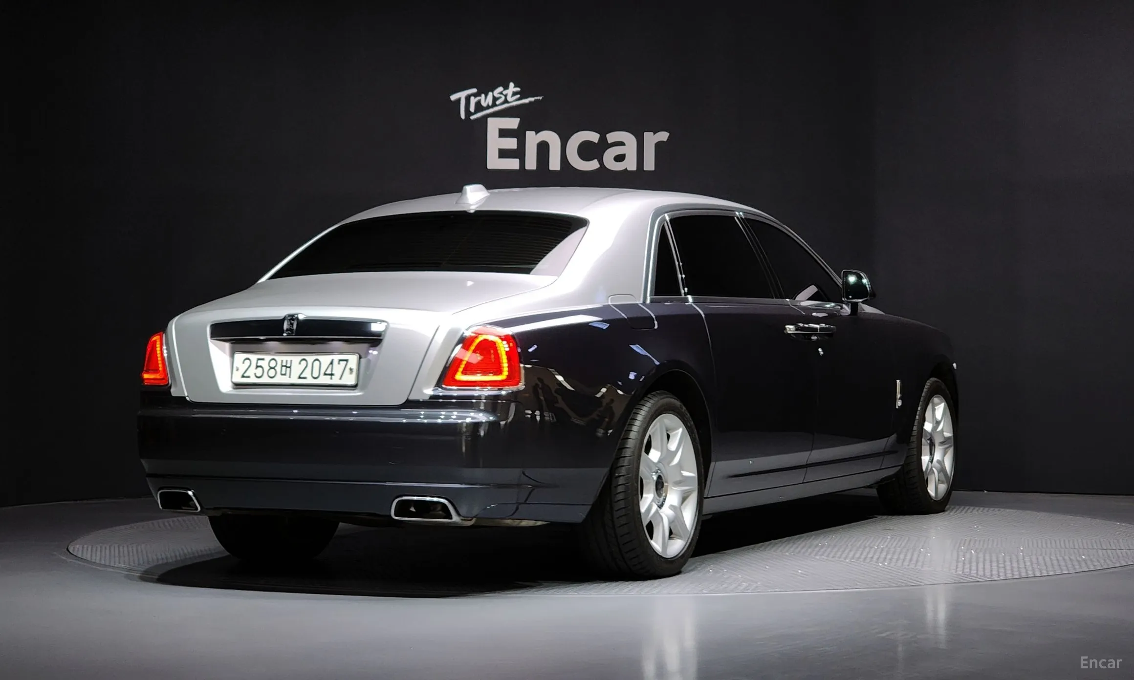 Rolls-Royce Ghost превью 2