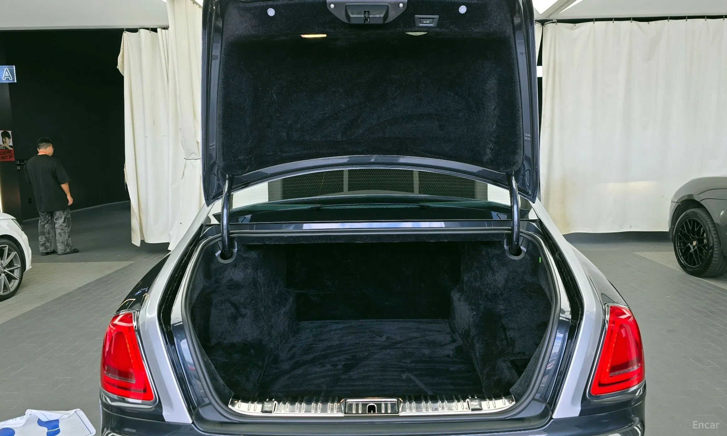 Rolls-Royce Ghost превью 20