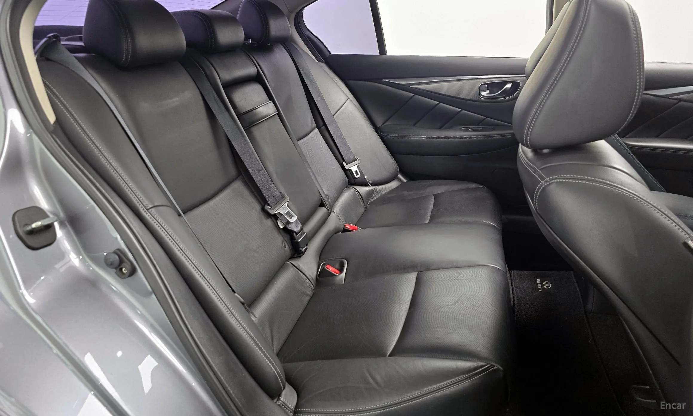 Infiniti Q50 превью 13