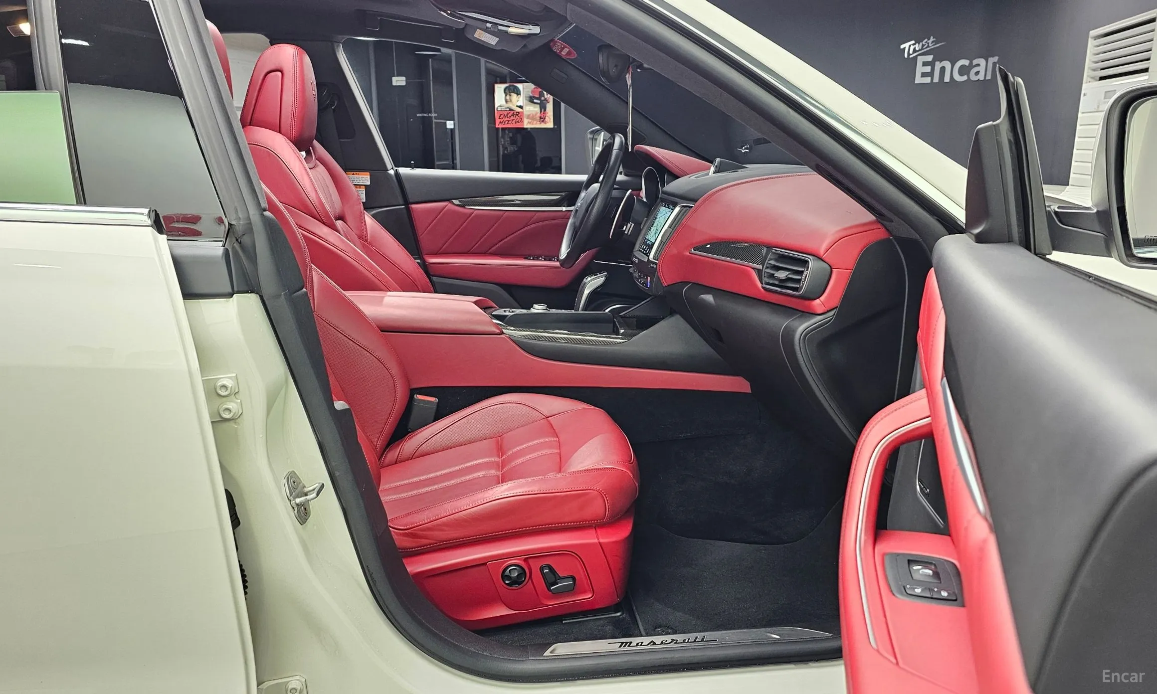 Maserati Levante превью 11