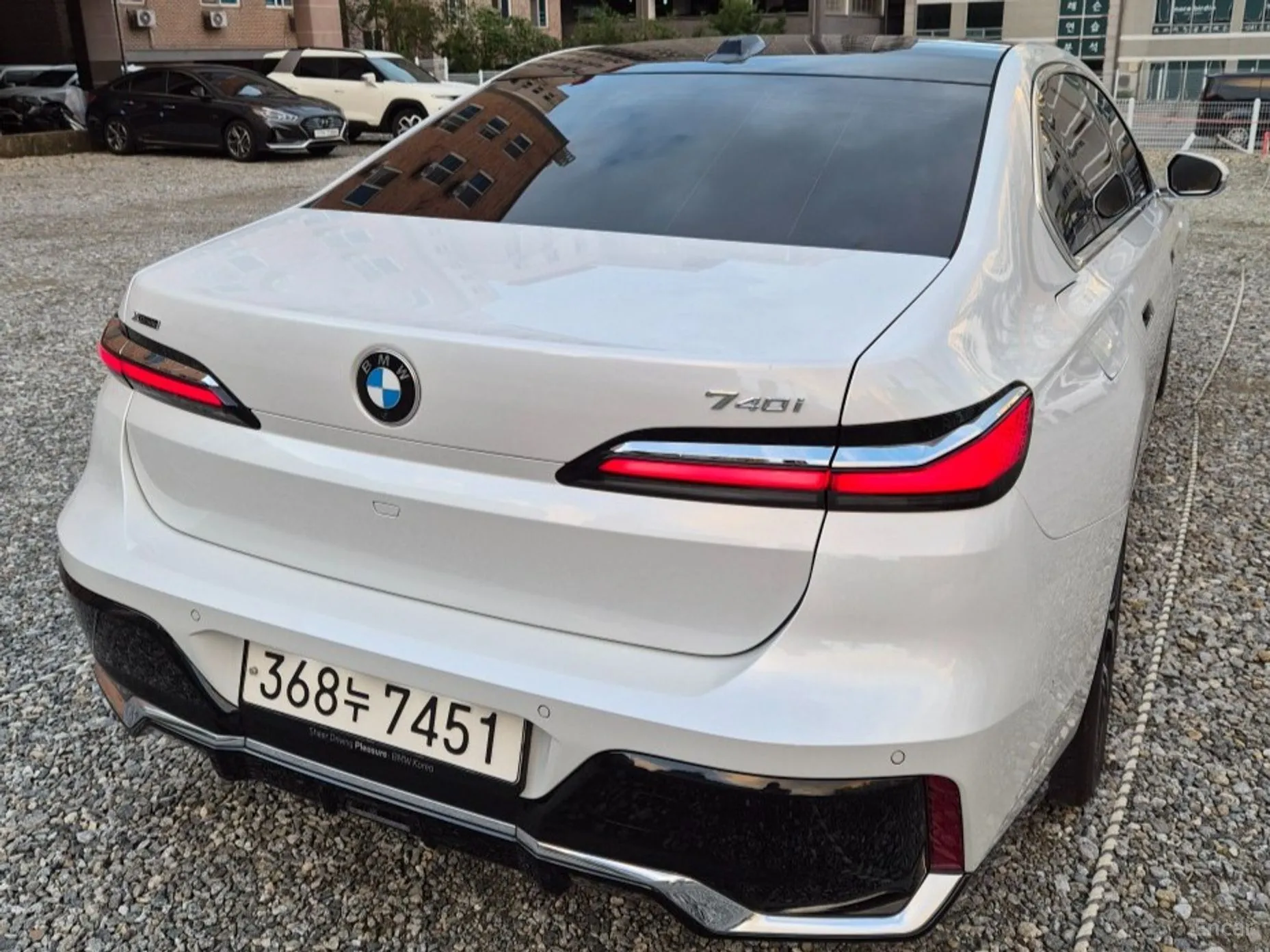BMW 7 Series (G70)