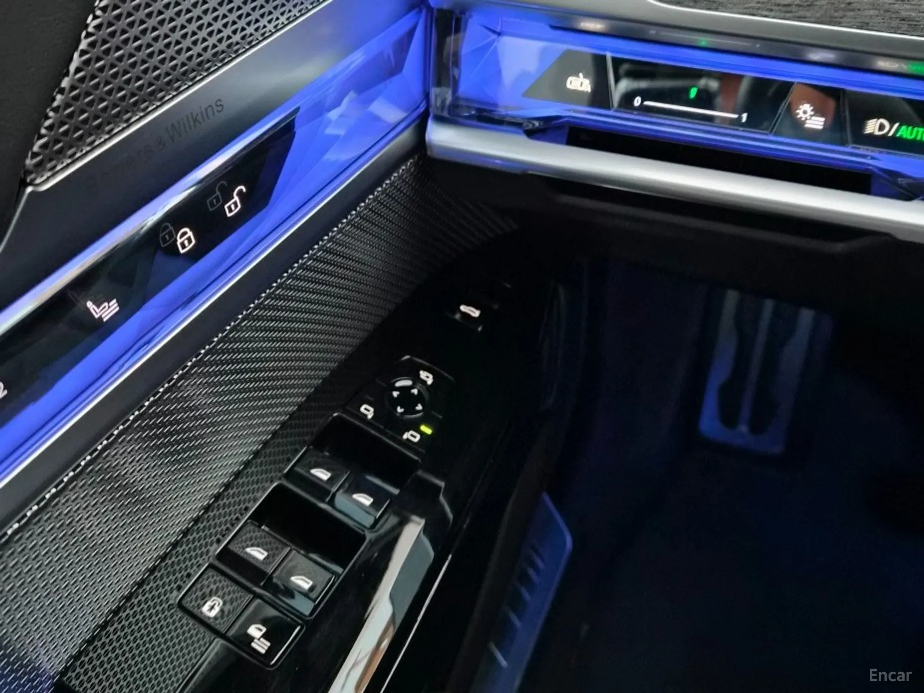 BMW 7 Series (G70) превью 18