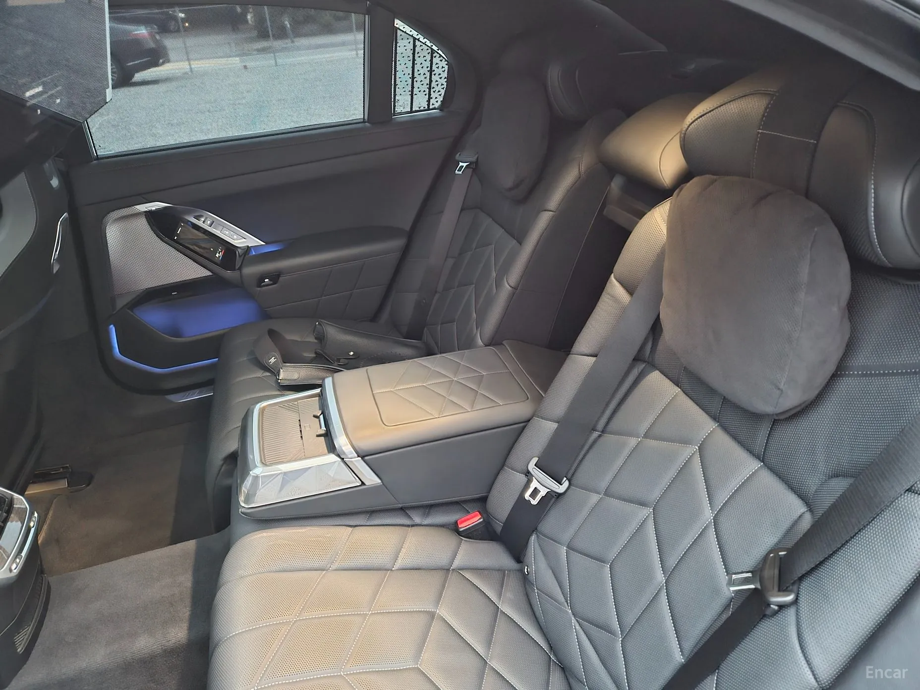 BMW 7 Series (G70) превью 19