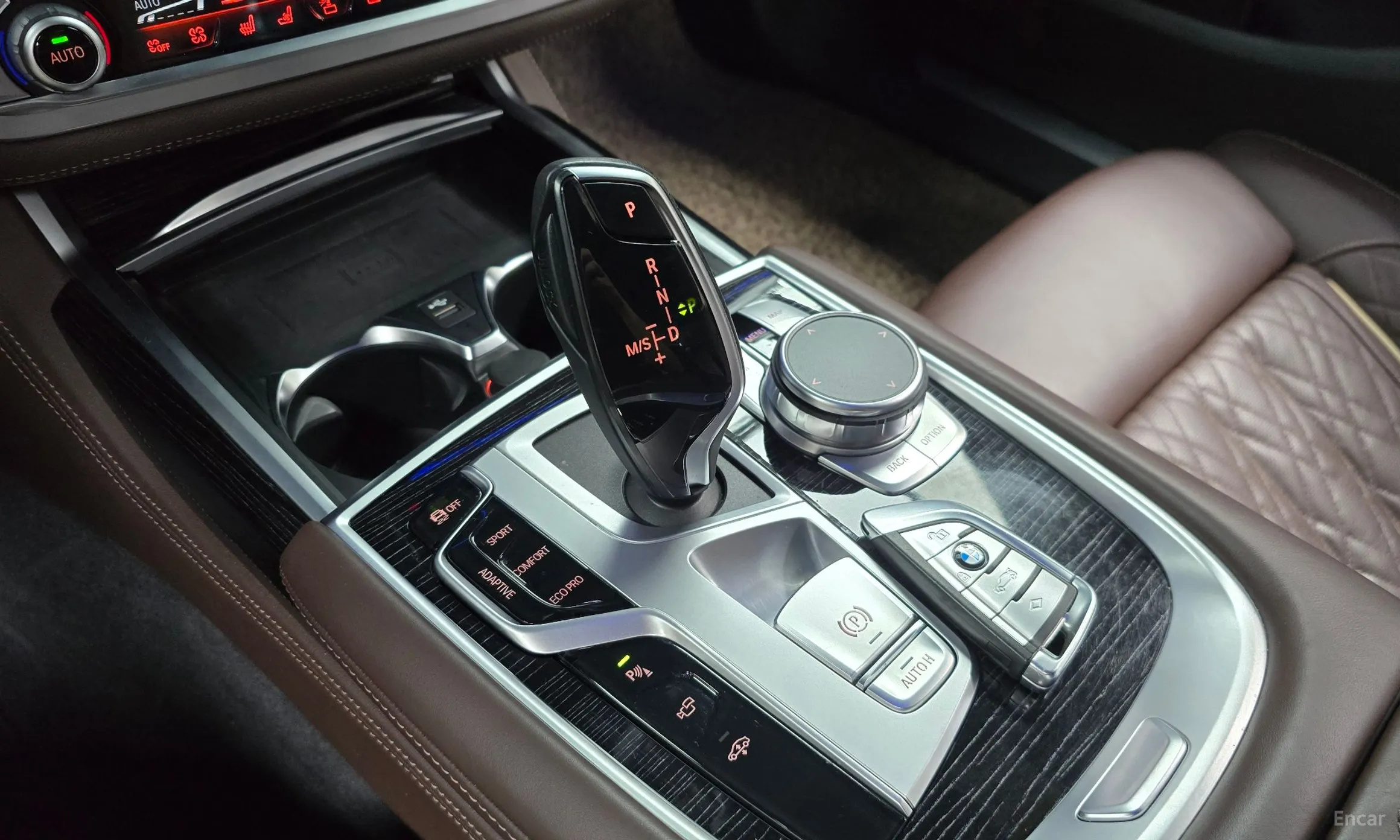 BMW 7 Series (G11) превью 9